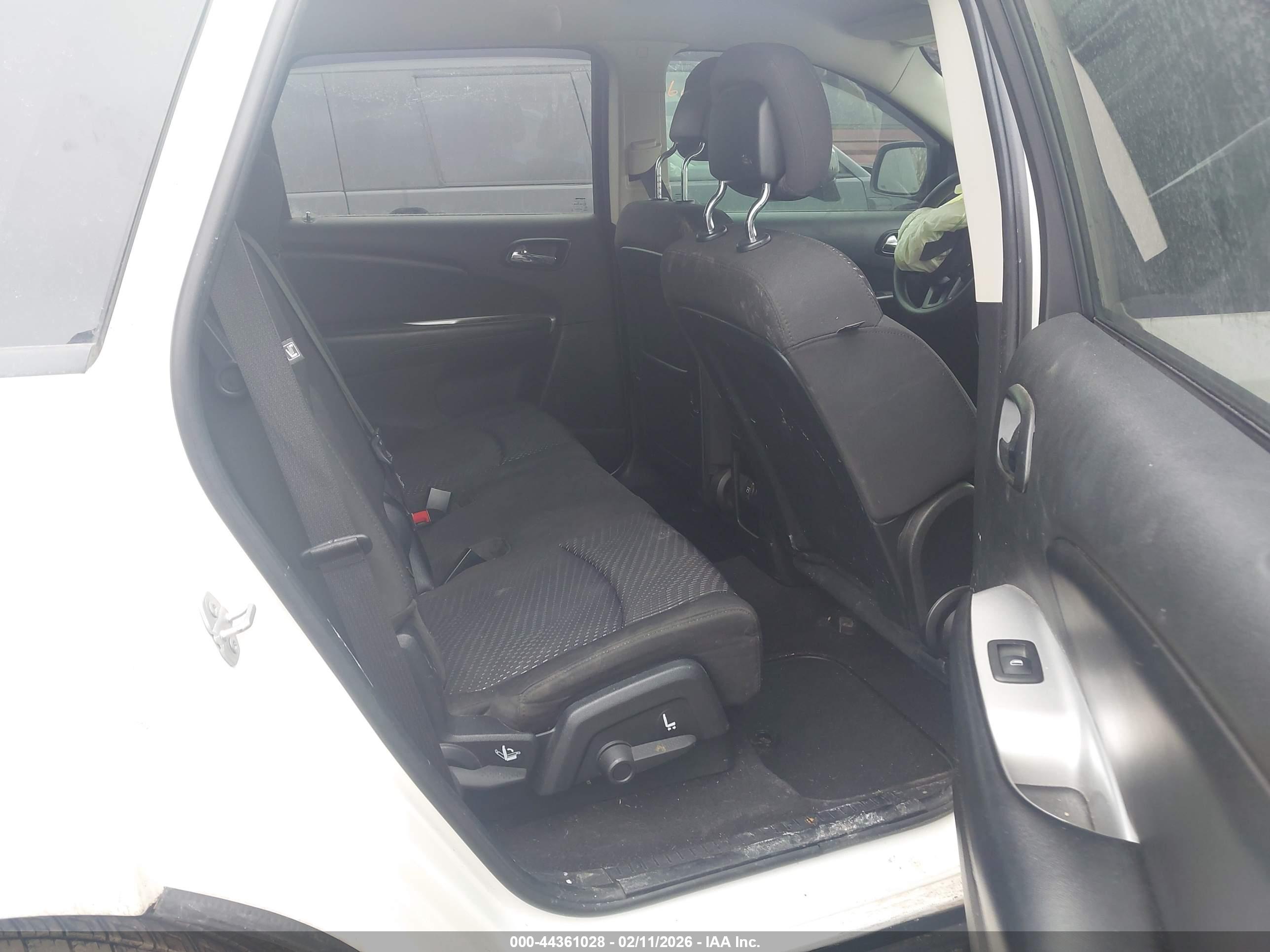 DODGE JOURNEY image 8