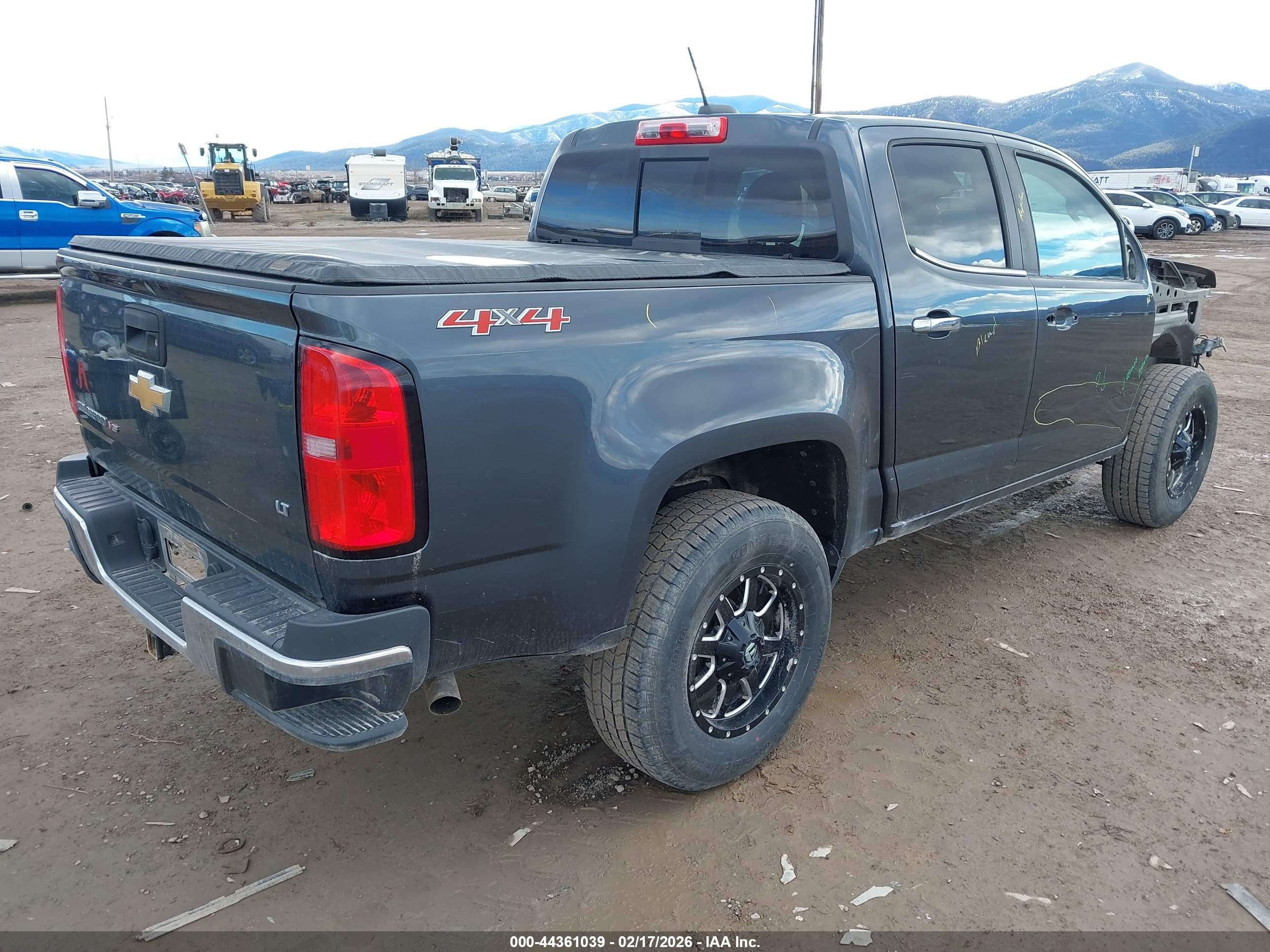CHEVROLET COLORADO image 4