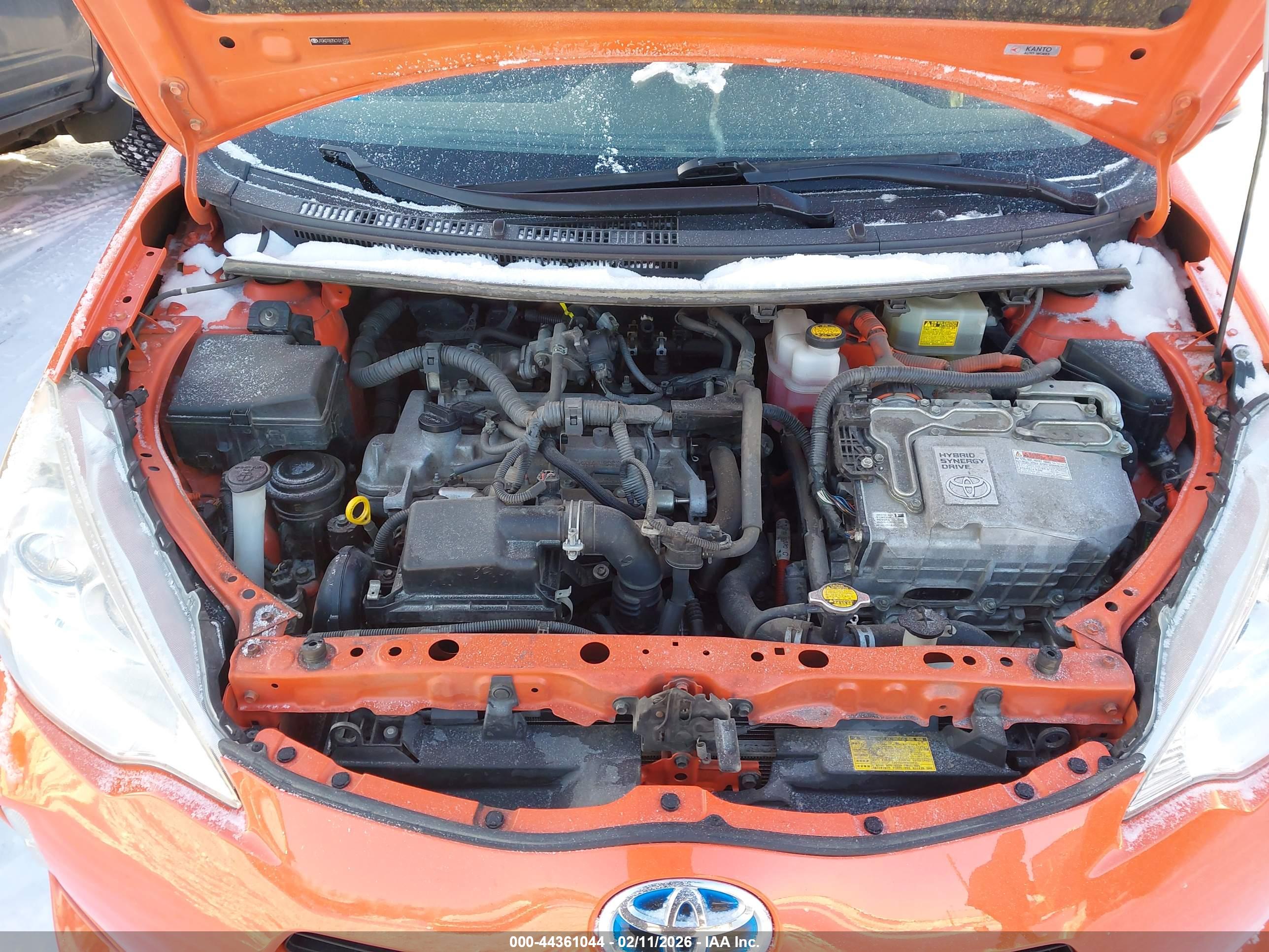 TOYOTA PRIUS image 10