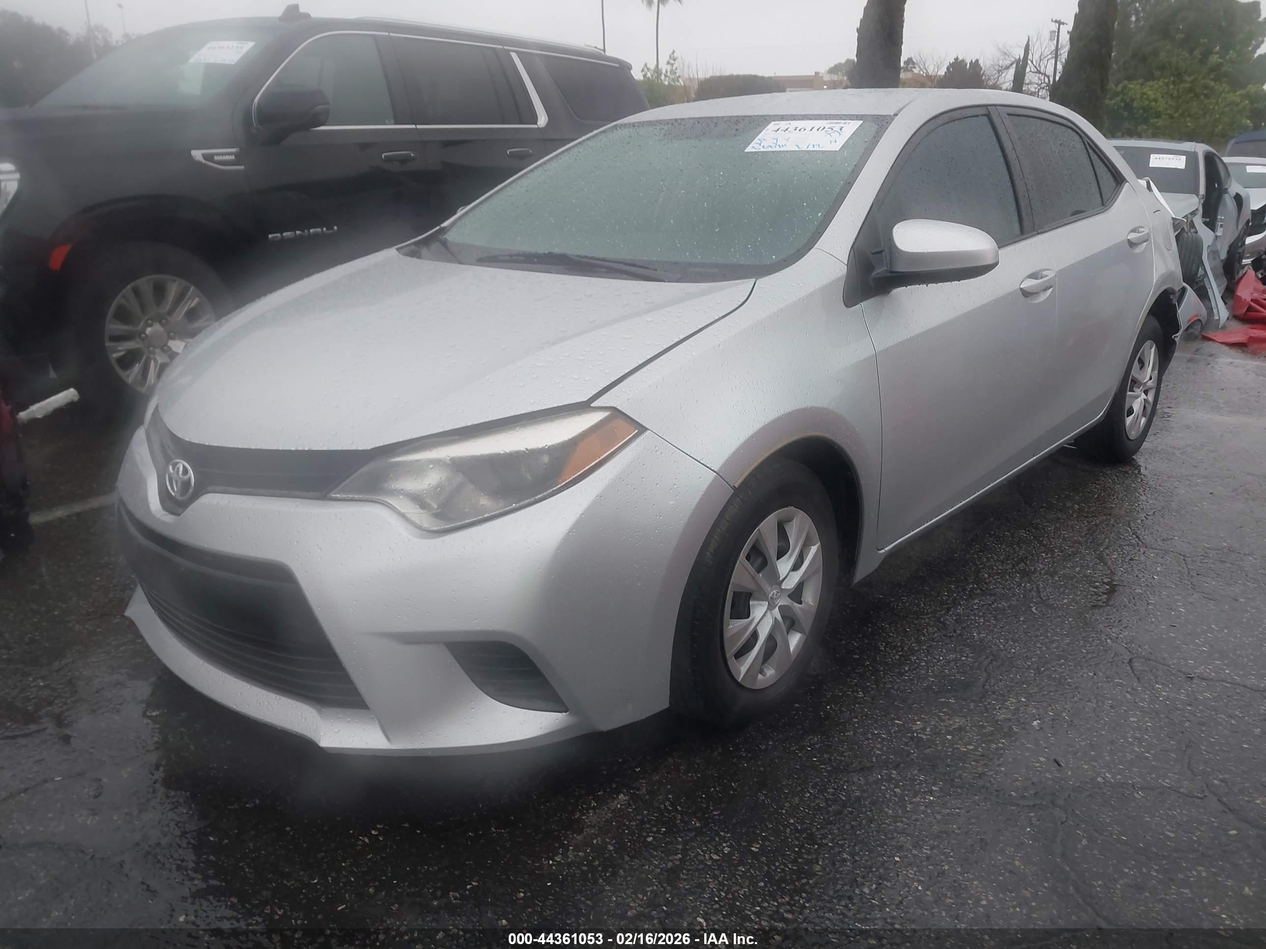 TOYOTA COROLLA image 2