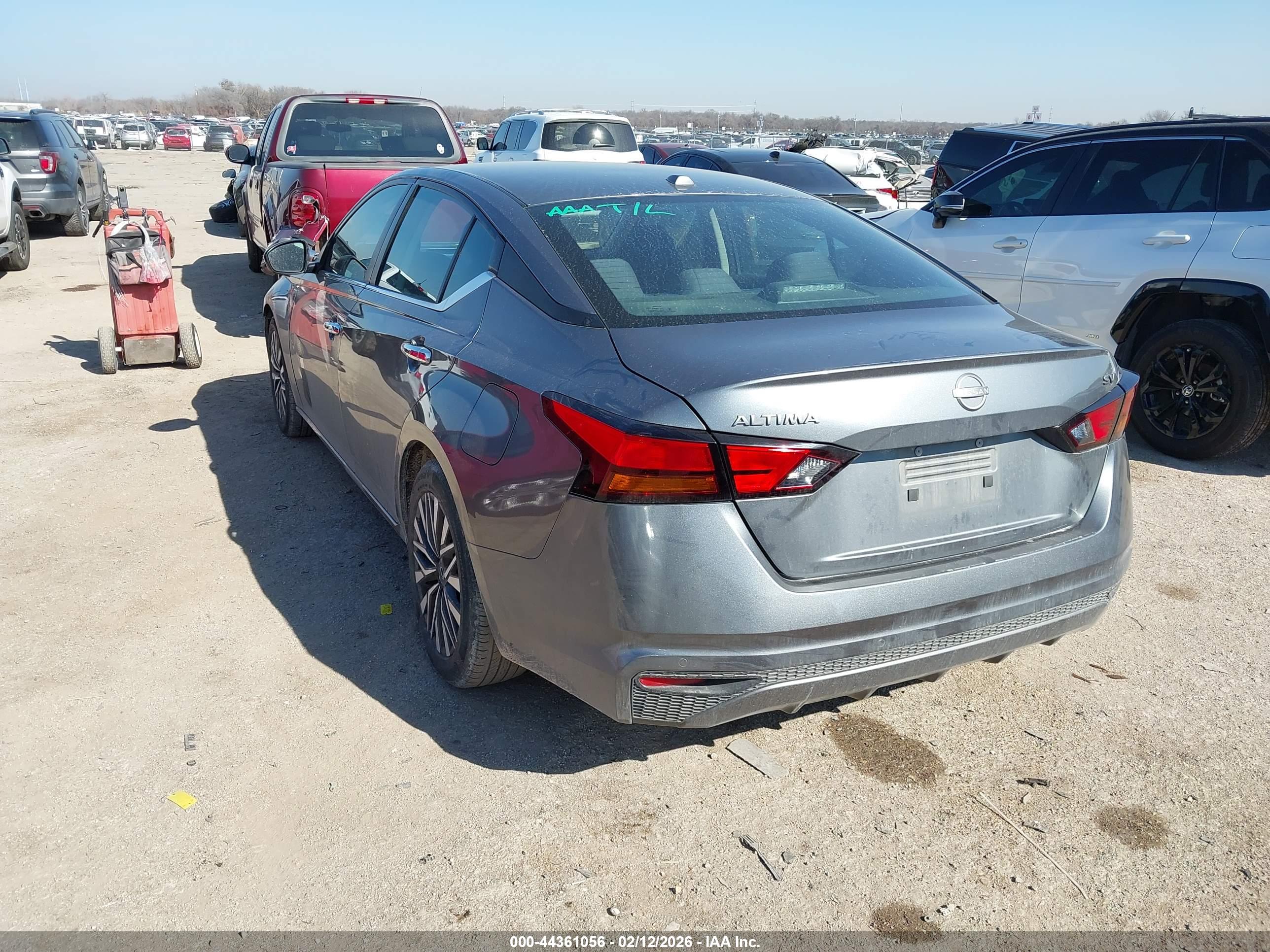 NISSAN ALTIMA image 3