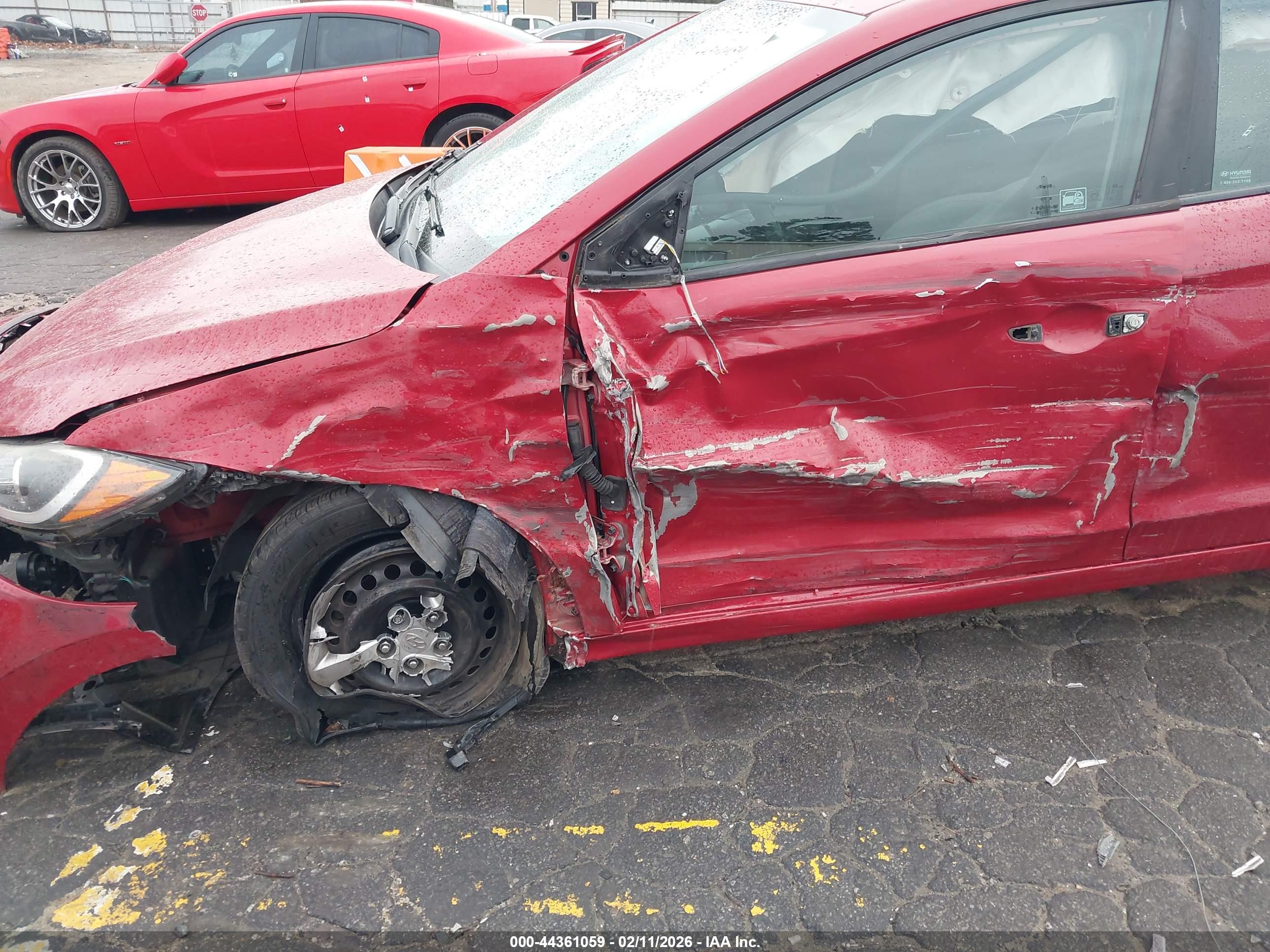 HYUNDAI ELANTRA image 6