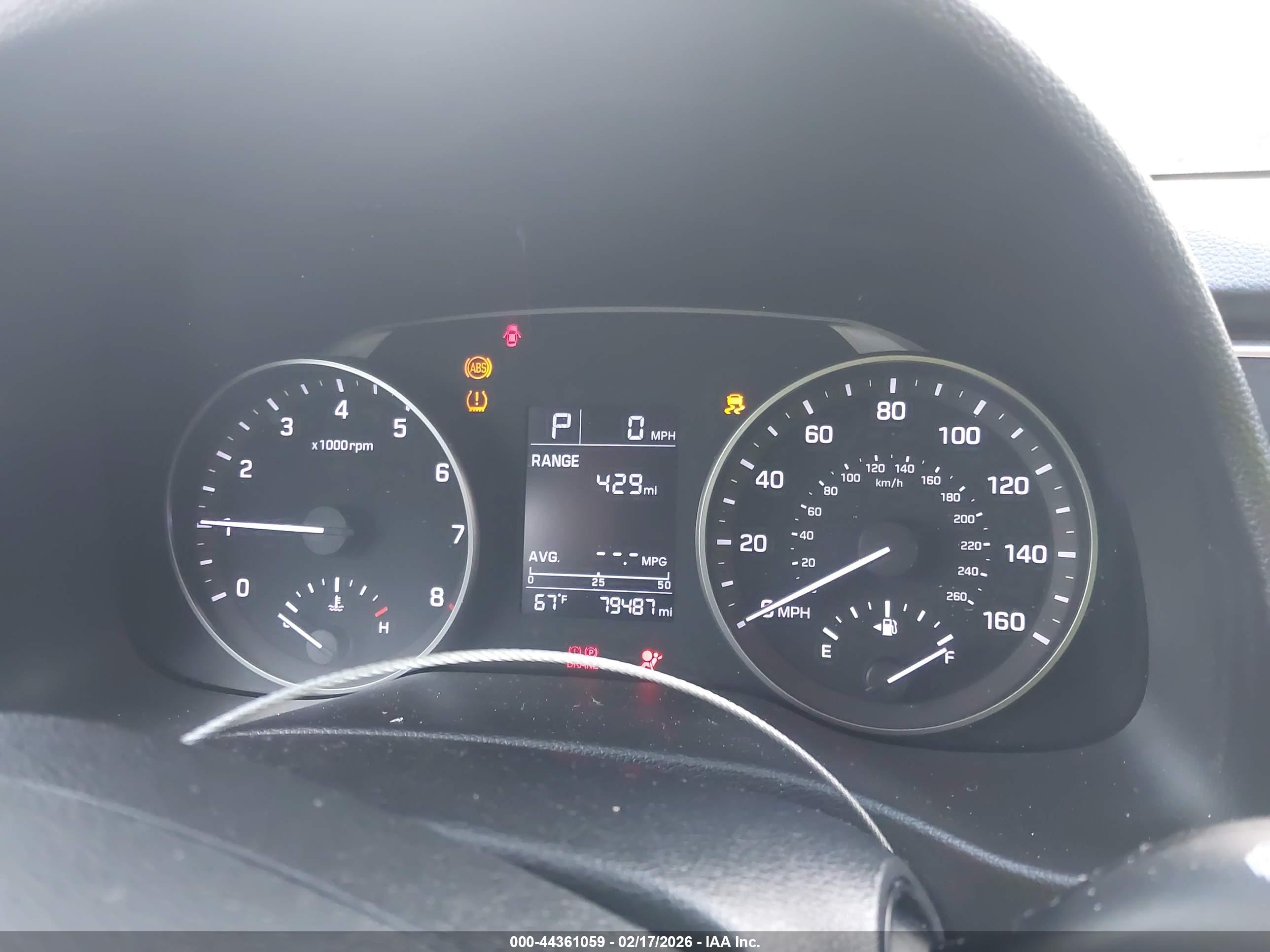 HYUNDAI ELANTRA image 7