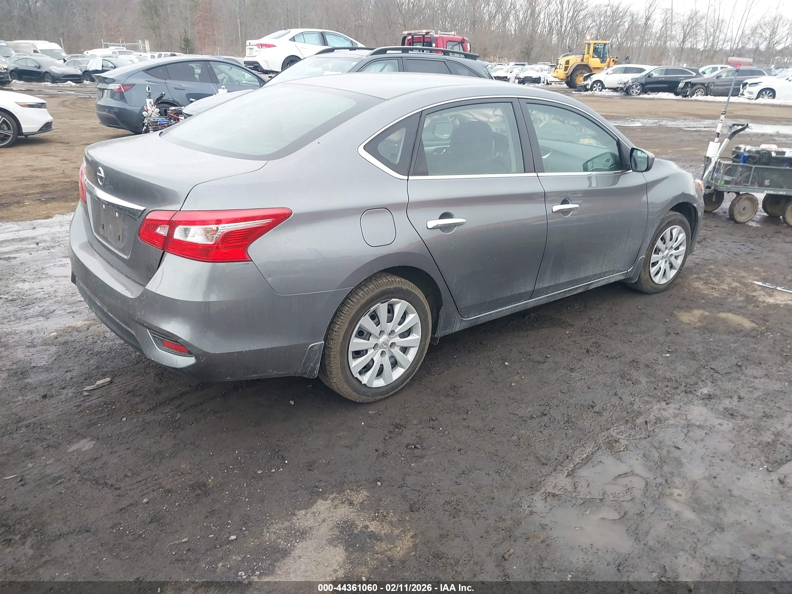 NISSAN SENTRA image 4