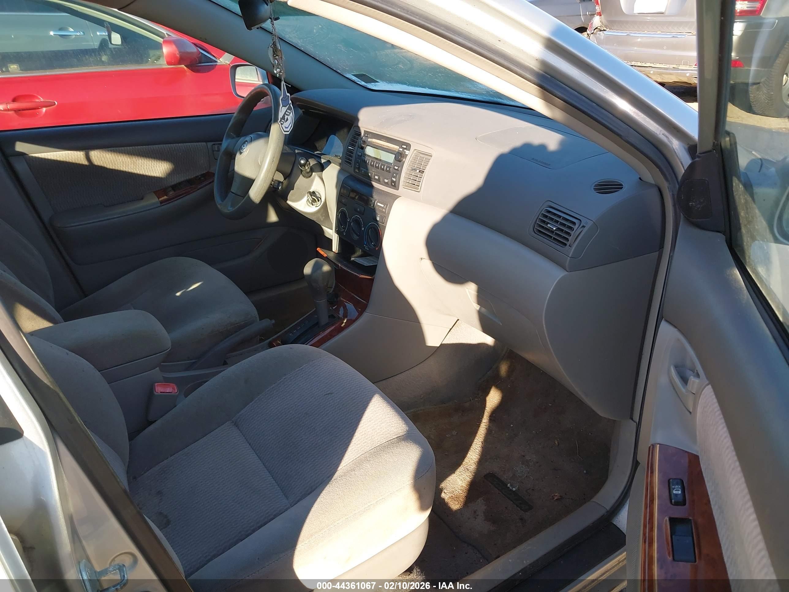 TOYOTA COROLLA image 5