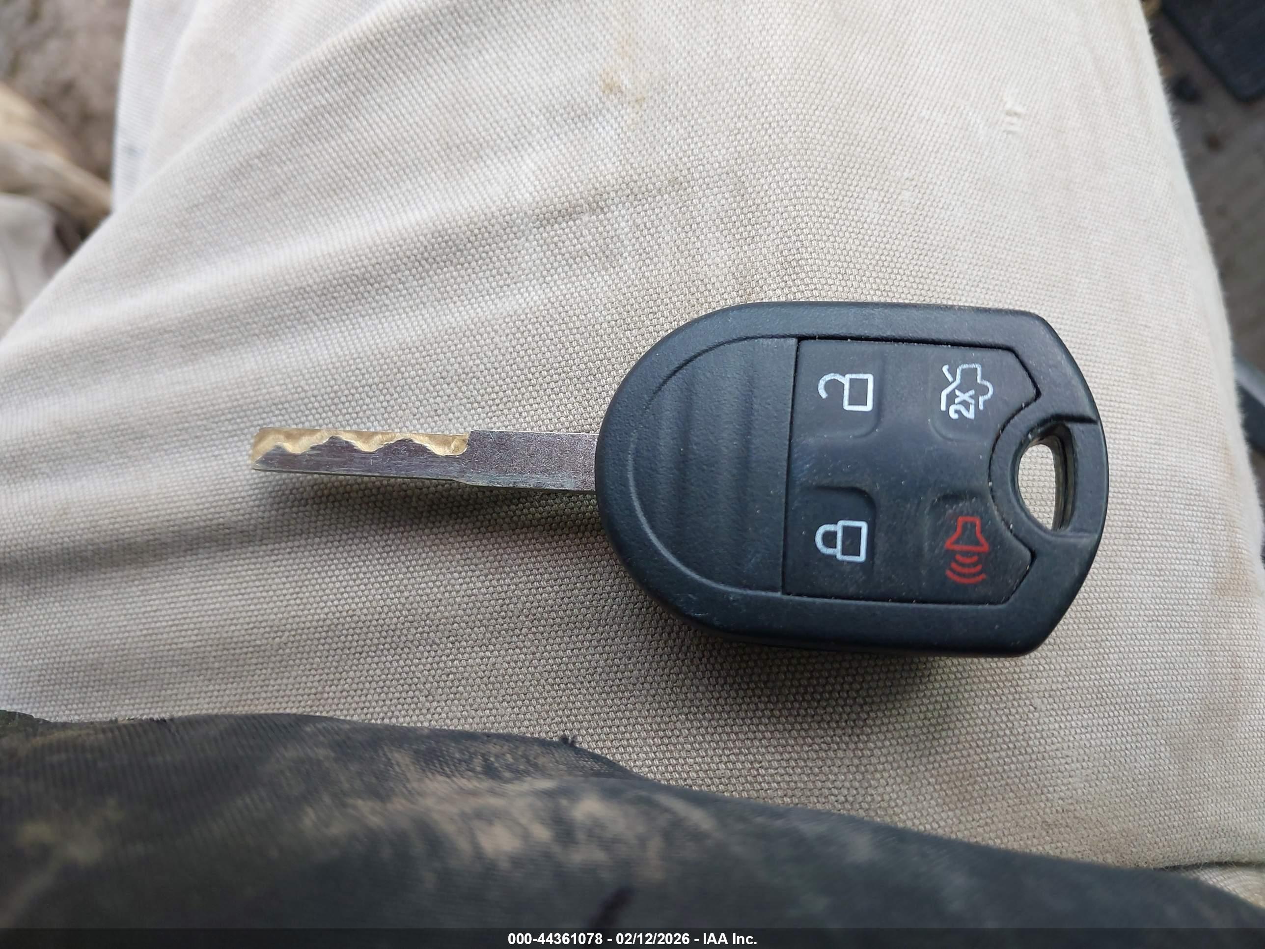FORD ESCAPE image 11