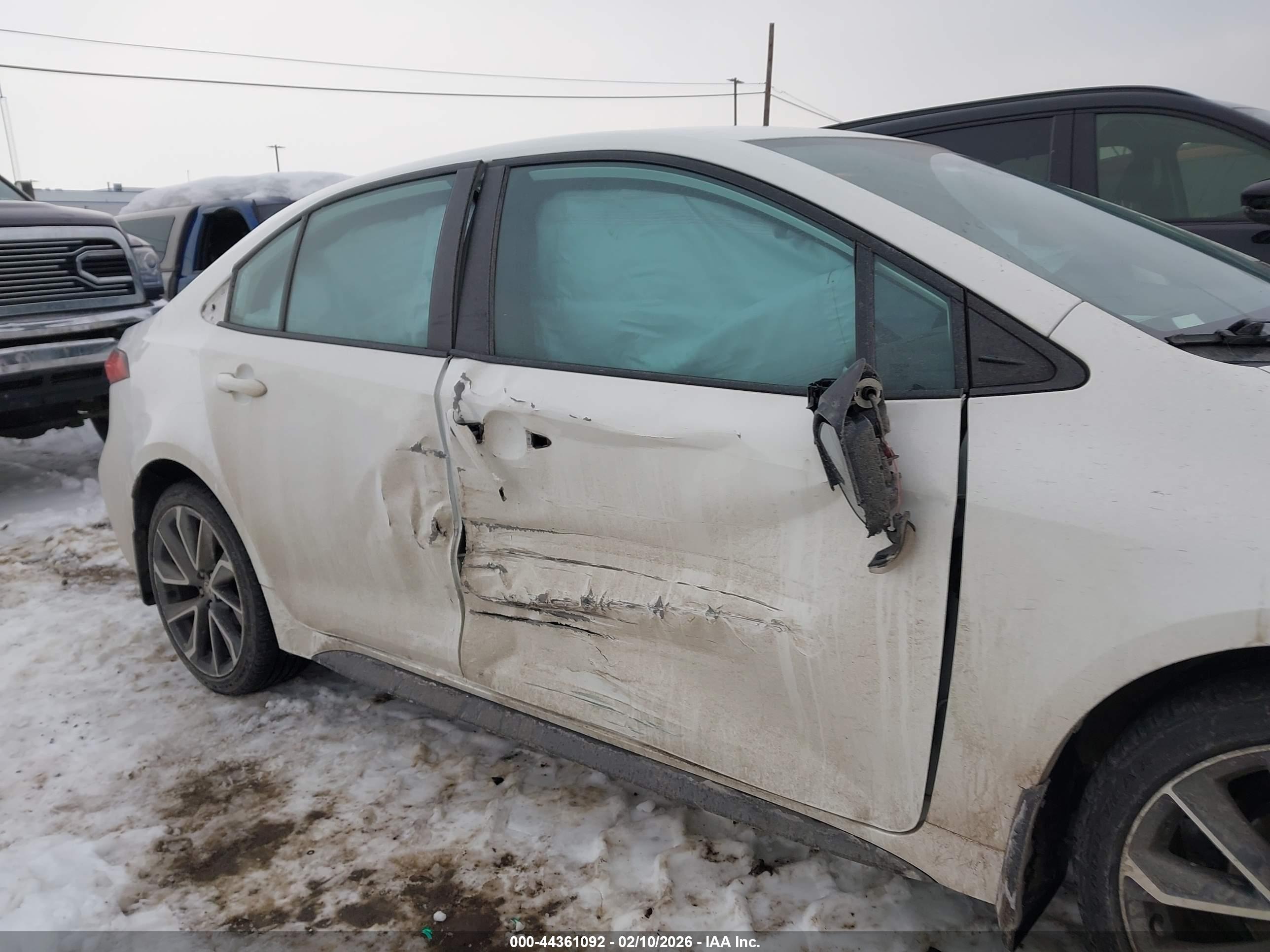 TOYOTA COROLLA image 6