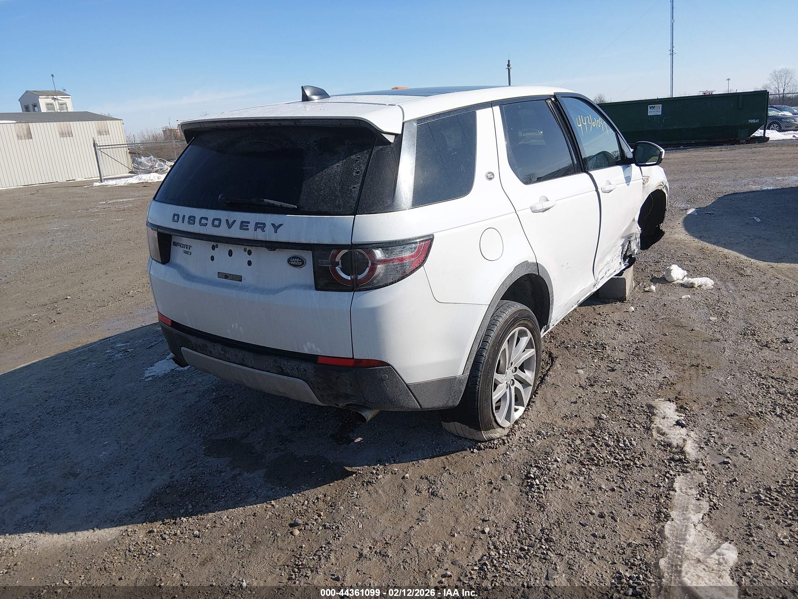 LAND ROVER image 4