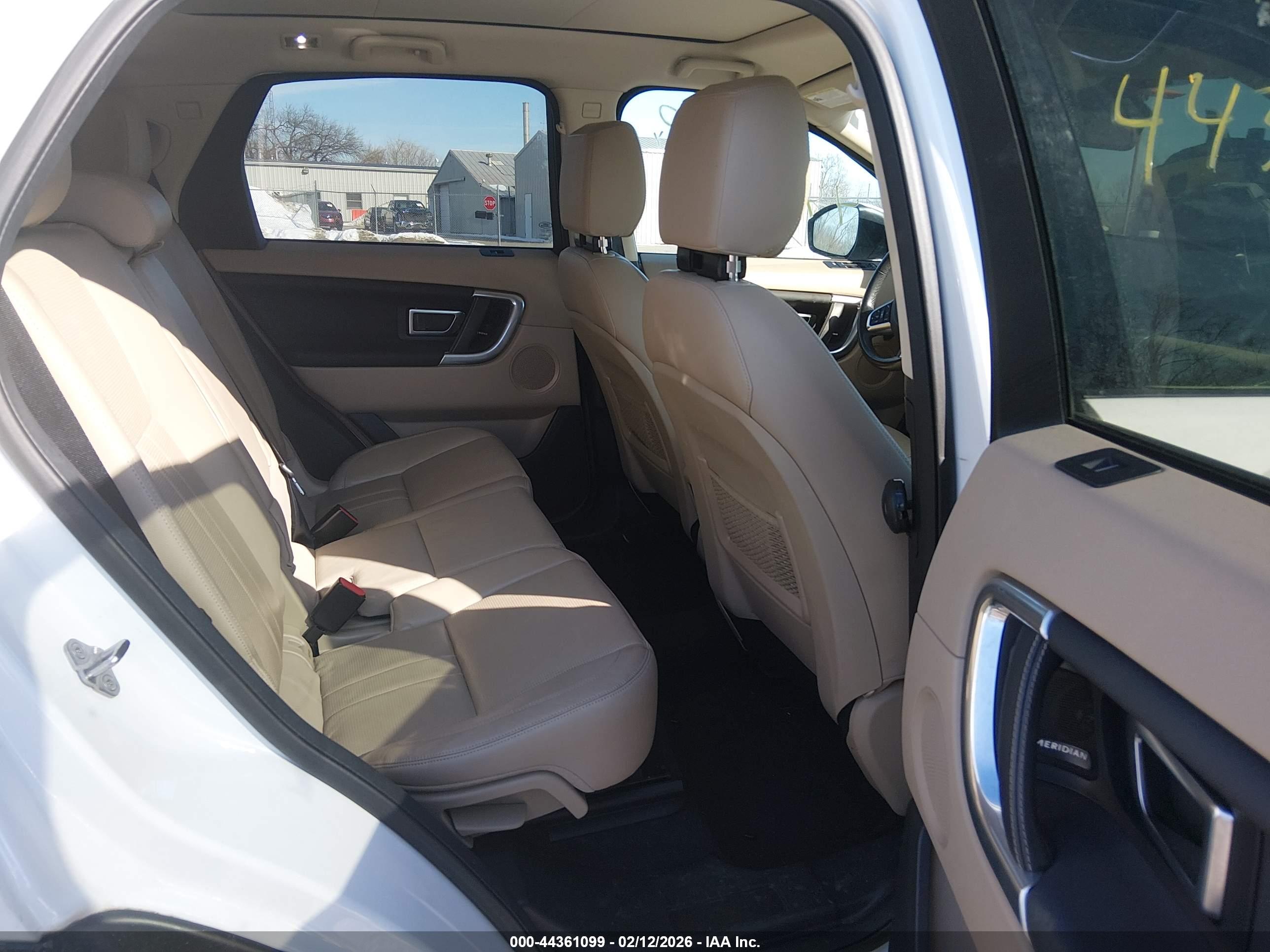 LAND ROVER image 8