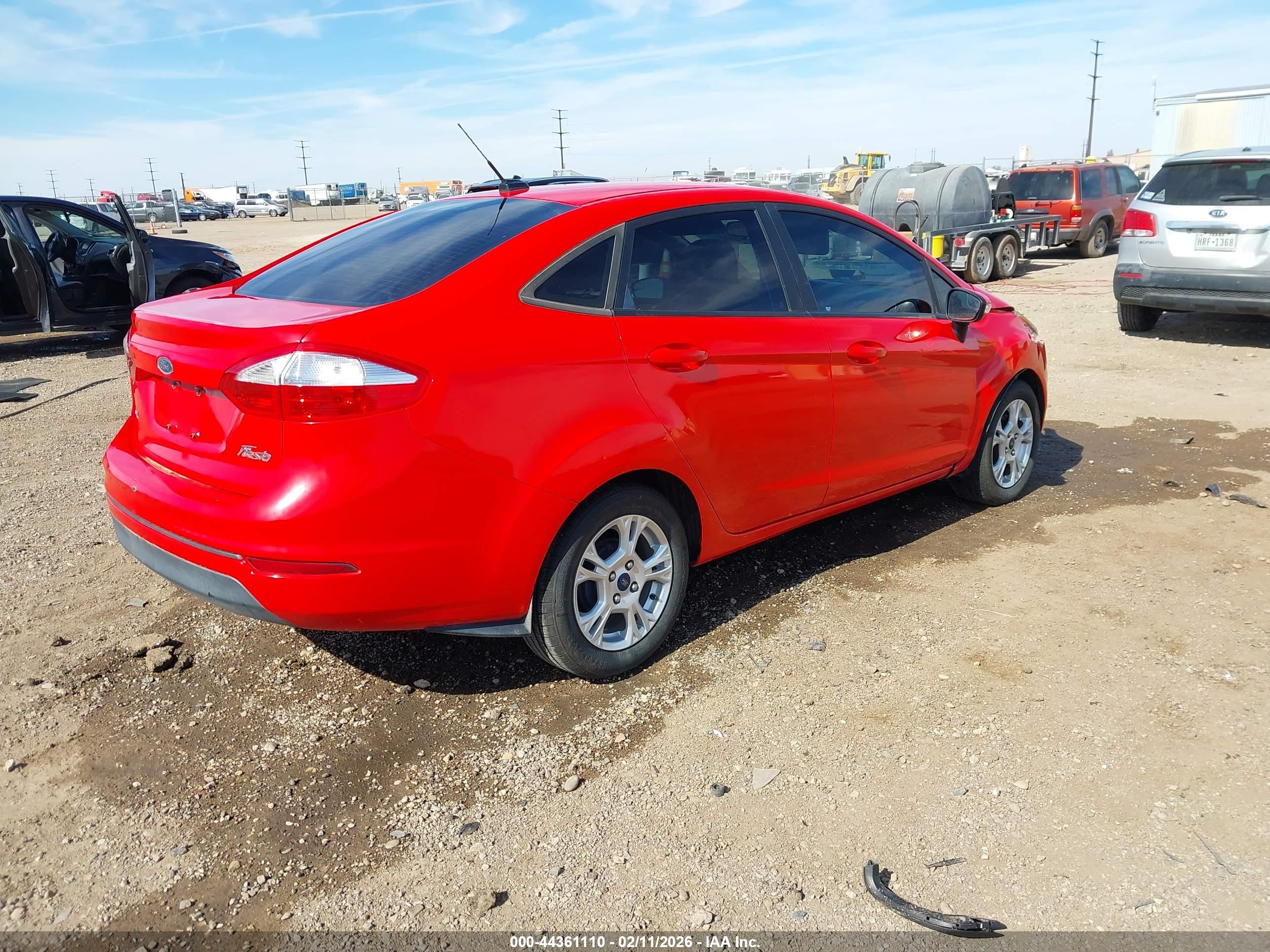 FORD FIESTA image 4