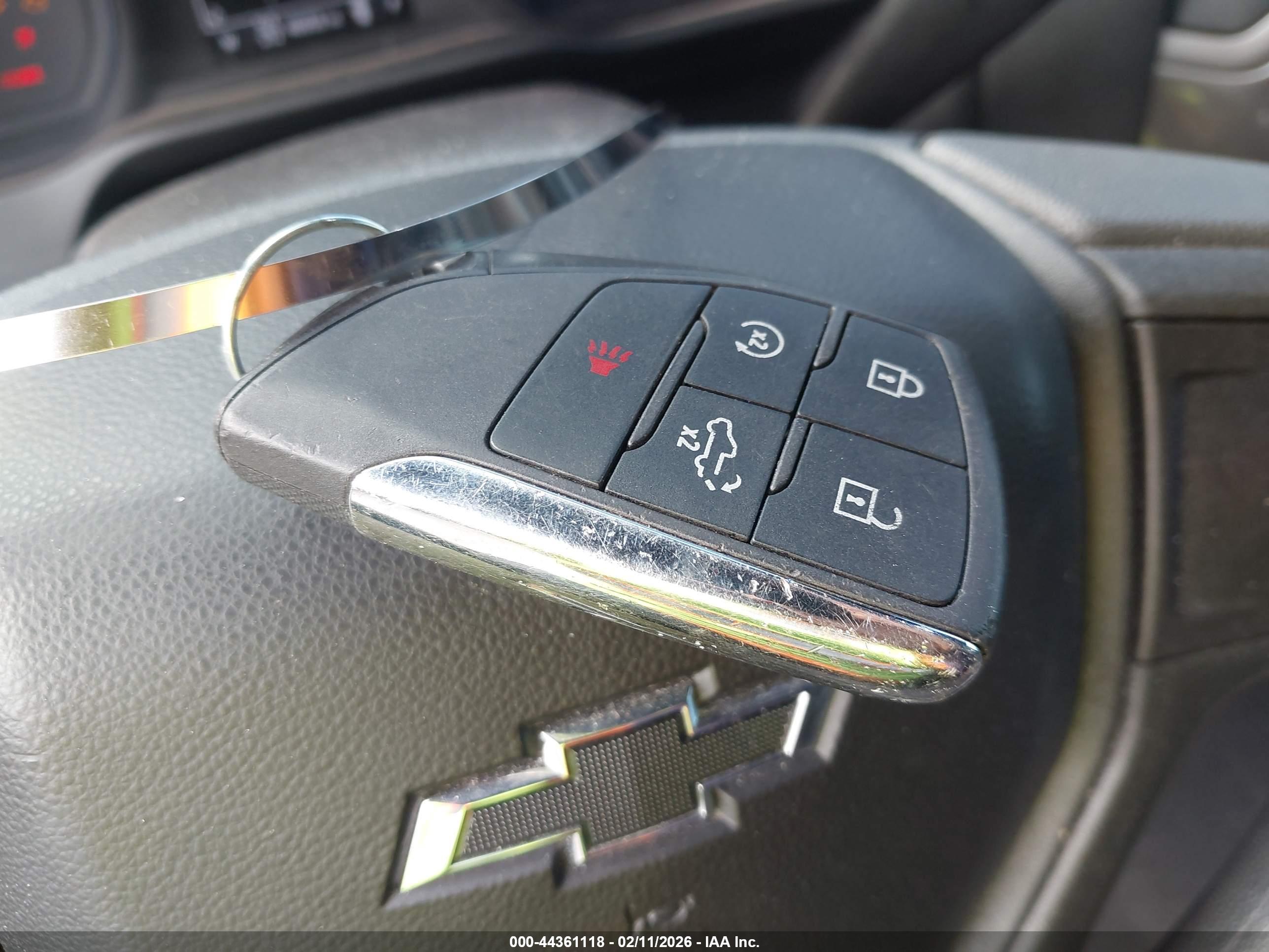 CHEVROLET SILVERADO image 11