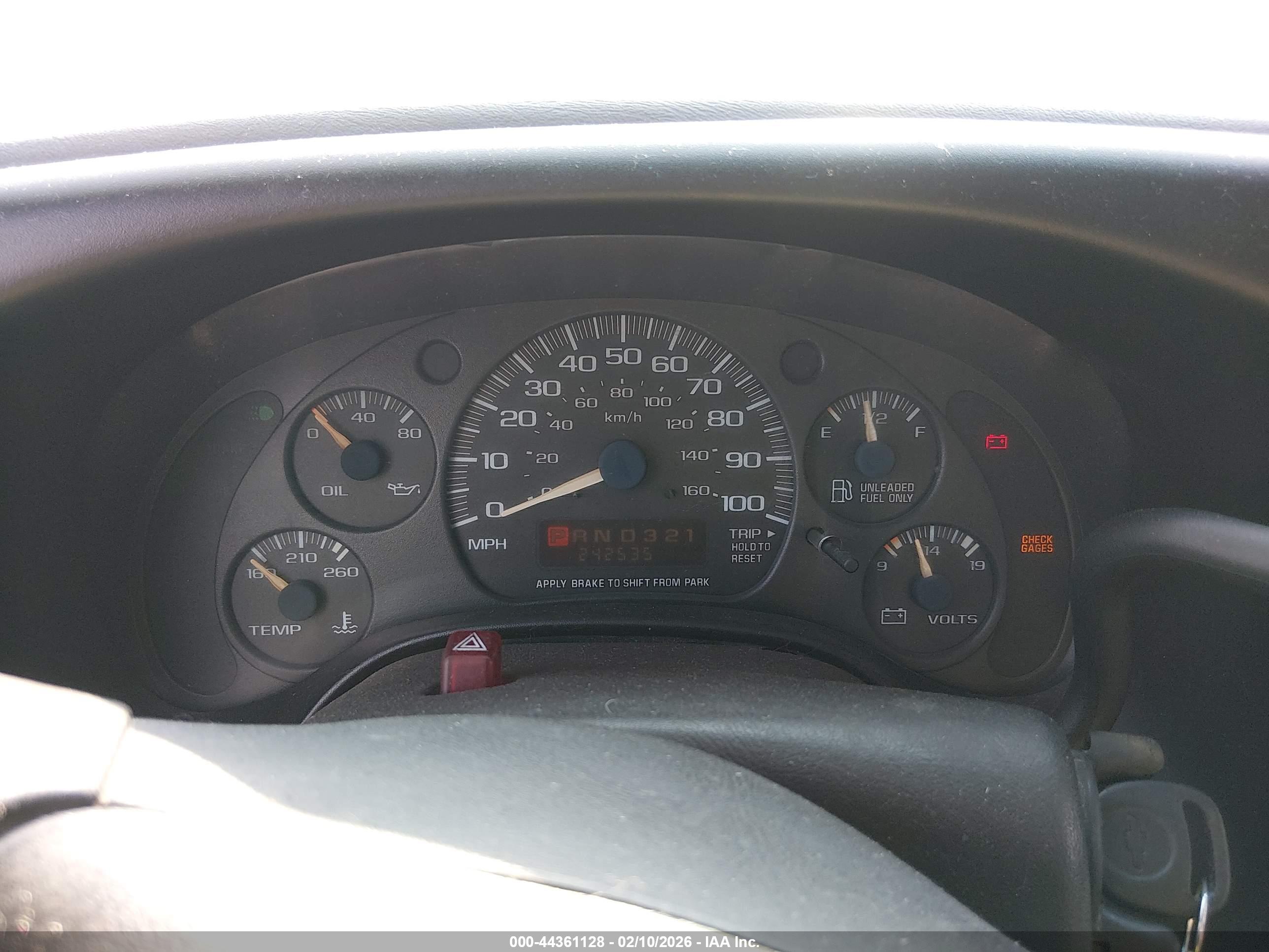 CHEVROLET EXPRESS image 7