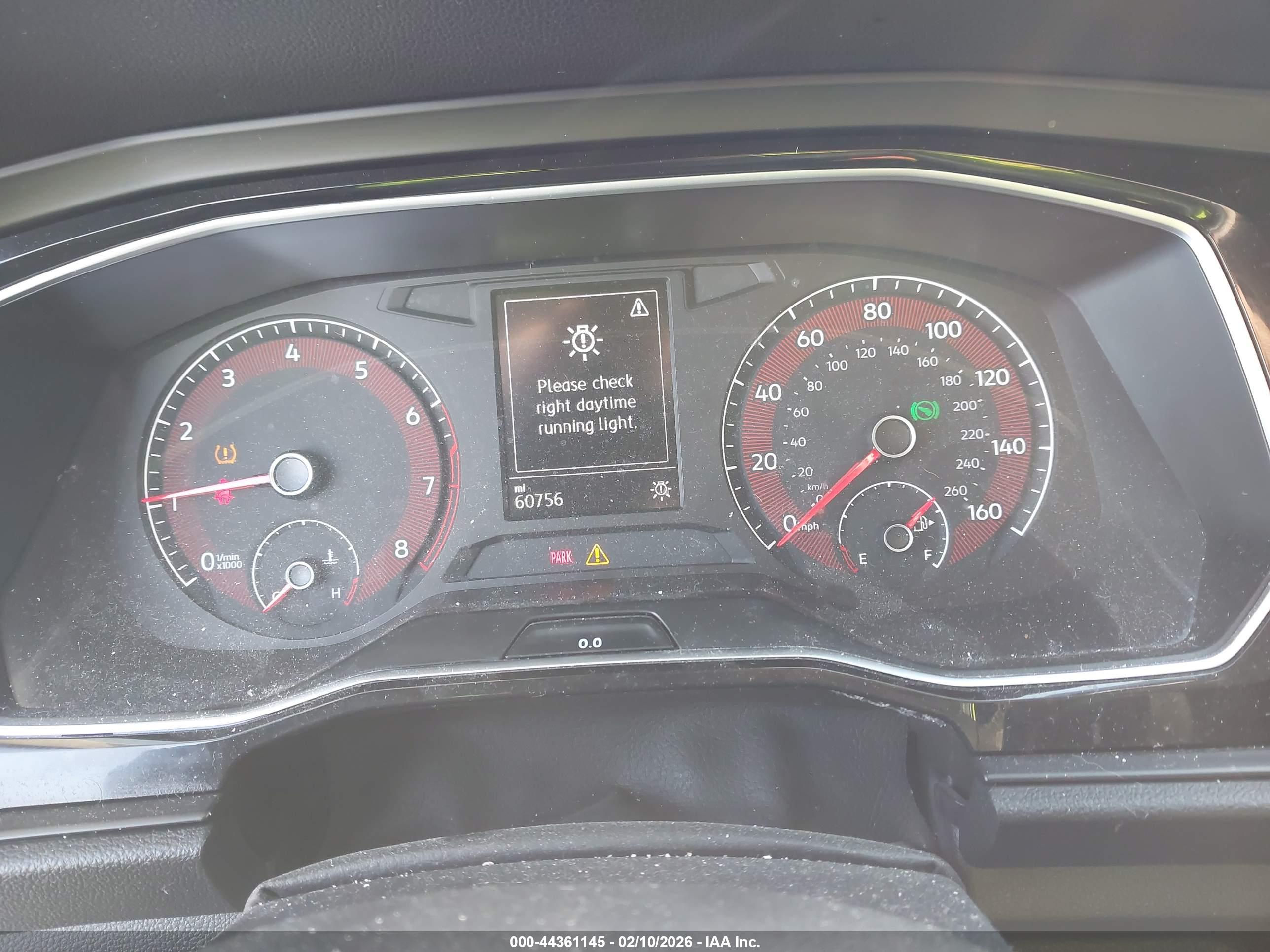 VOLKSWAGEN JETTA image 7