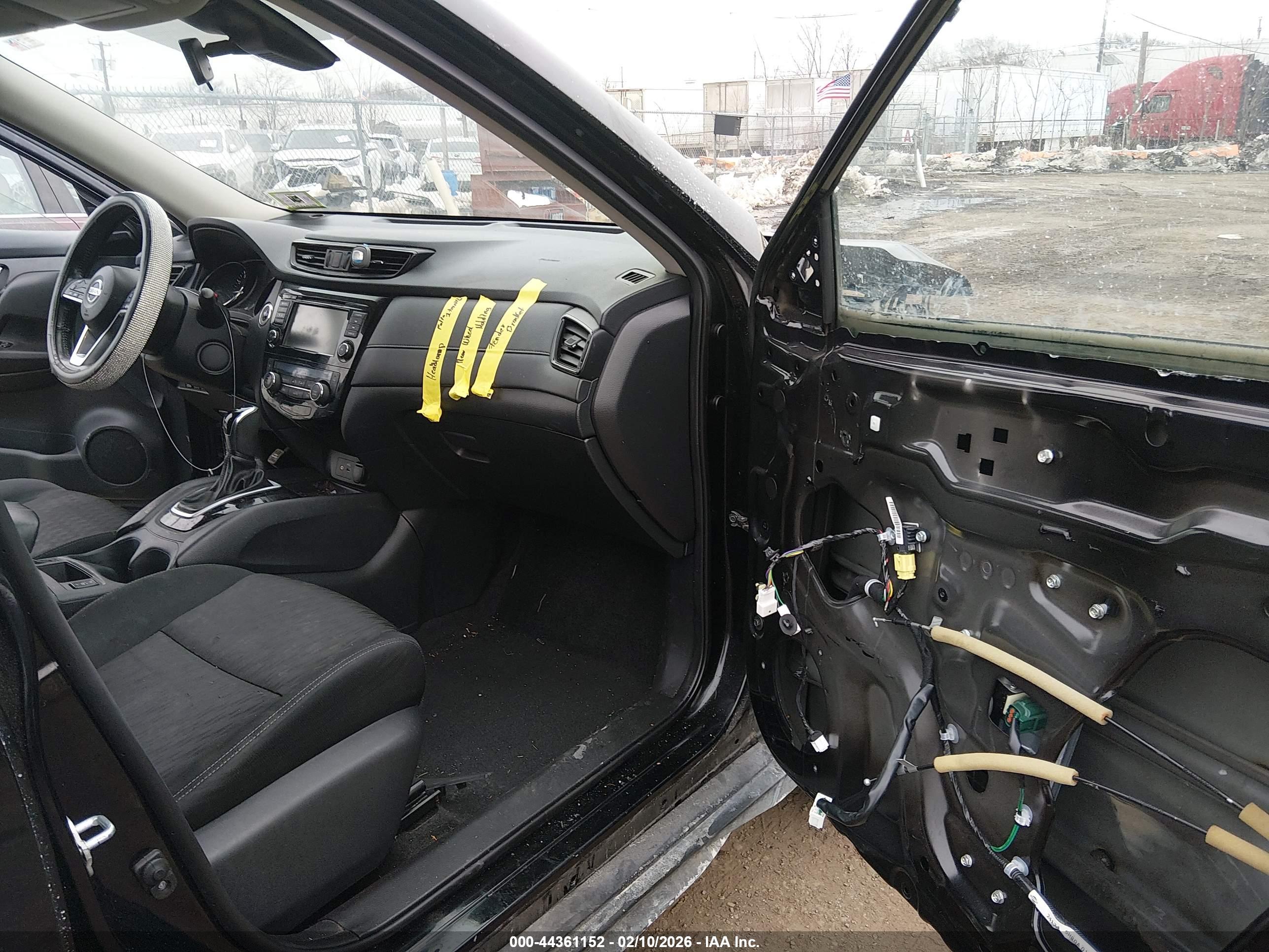 NISSAN ROGUE image 5