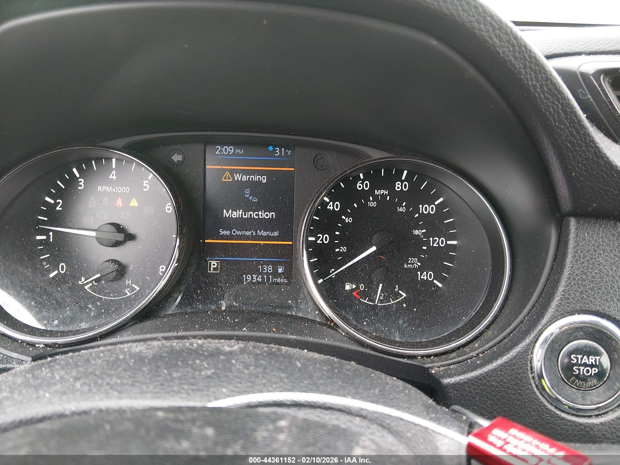 NISSAN ROGUE image 7