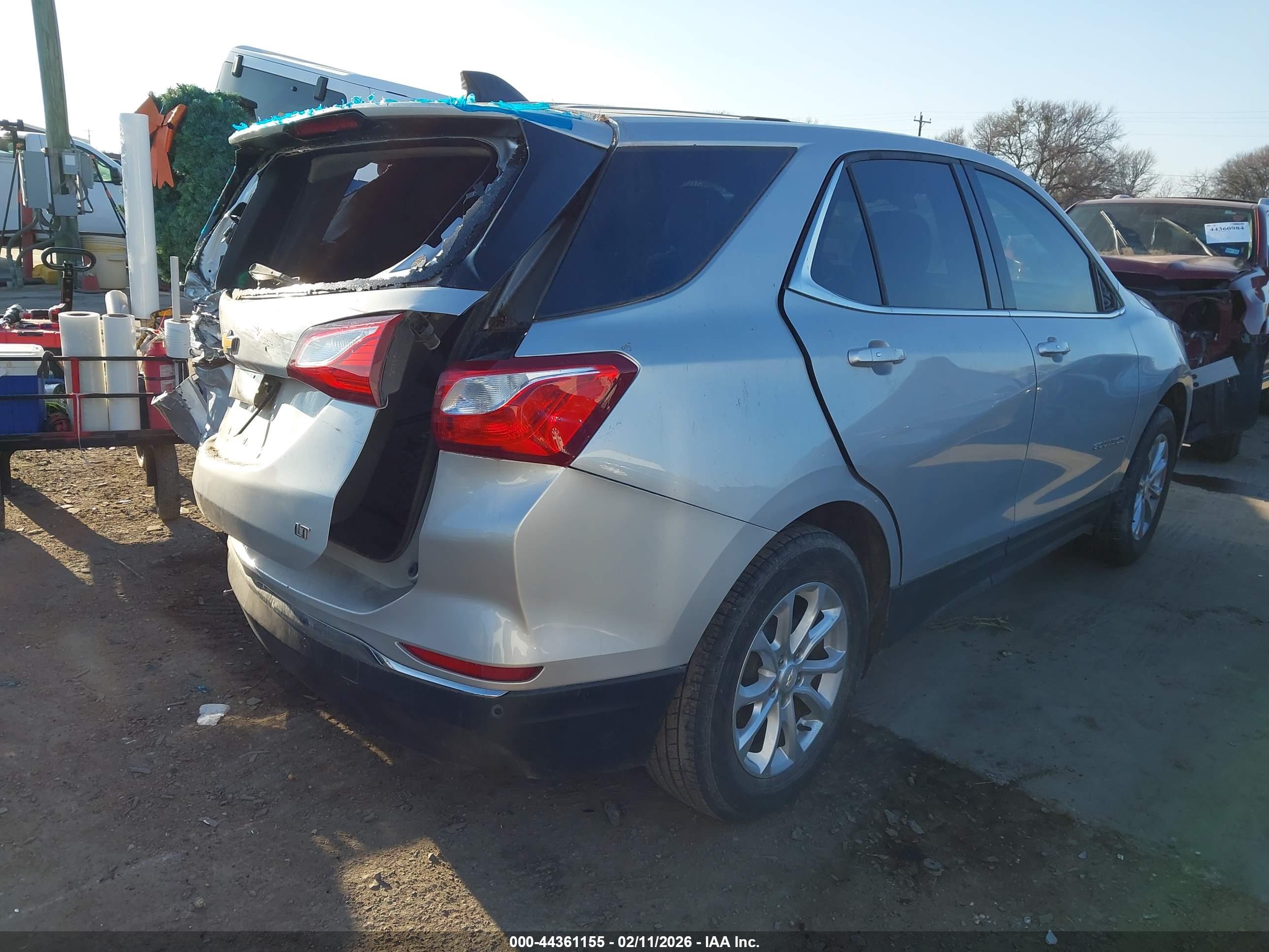 CHEVROLET EQUINOX image 4