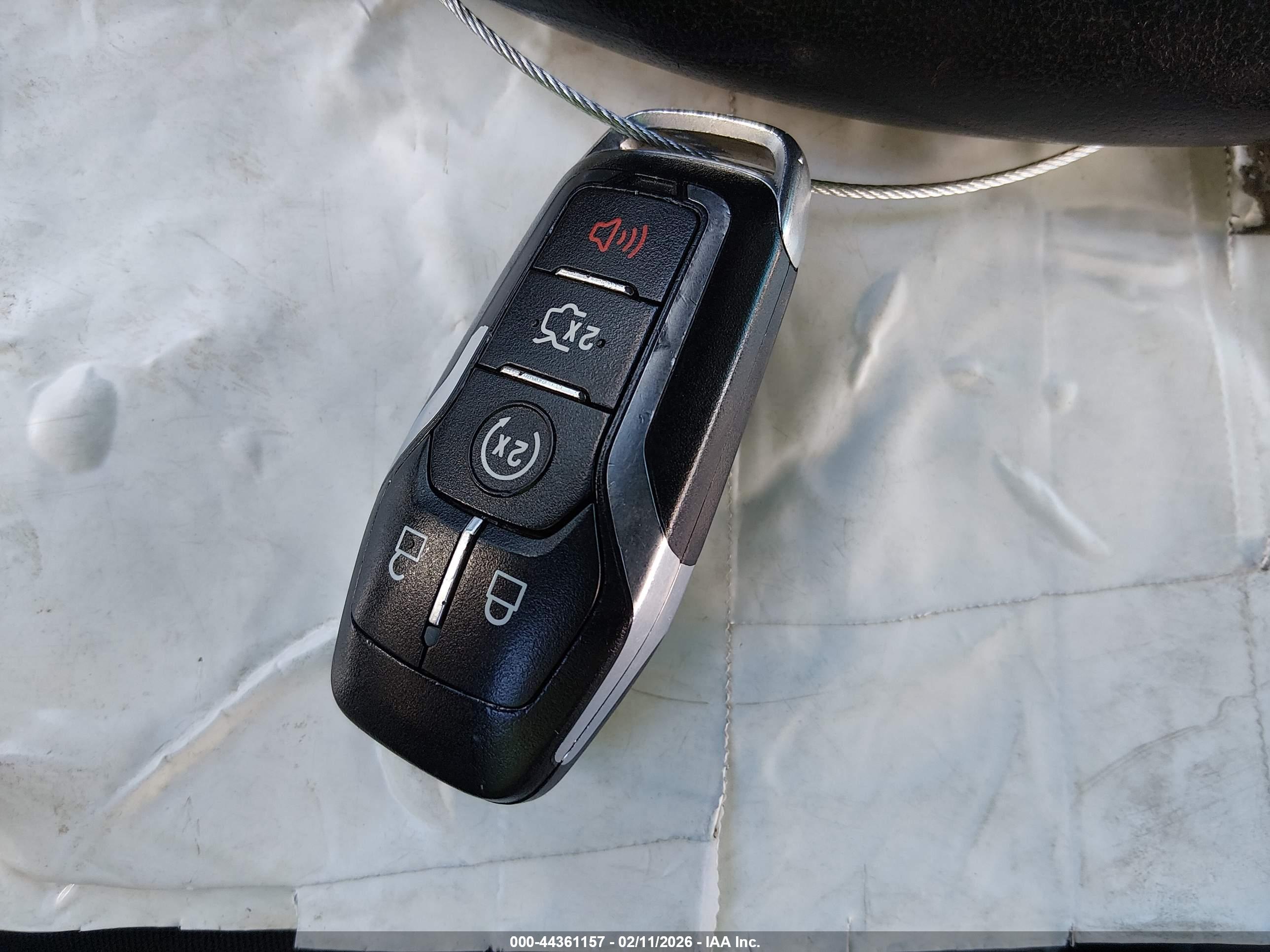 FORD EXPLORER image 11