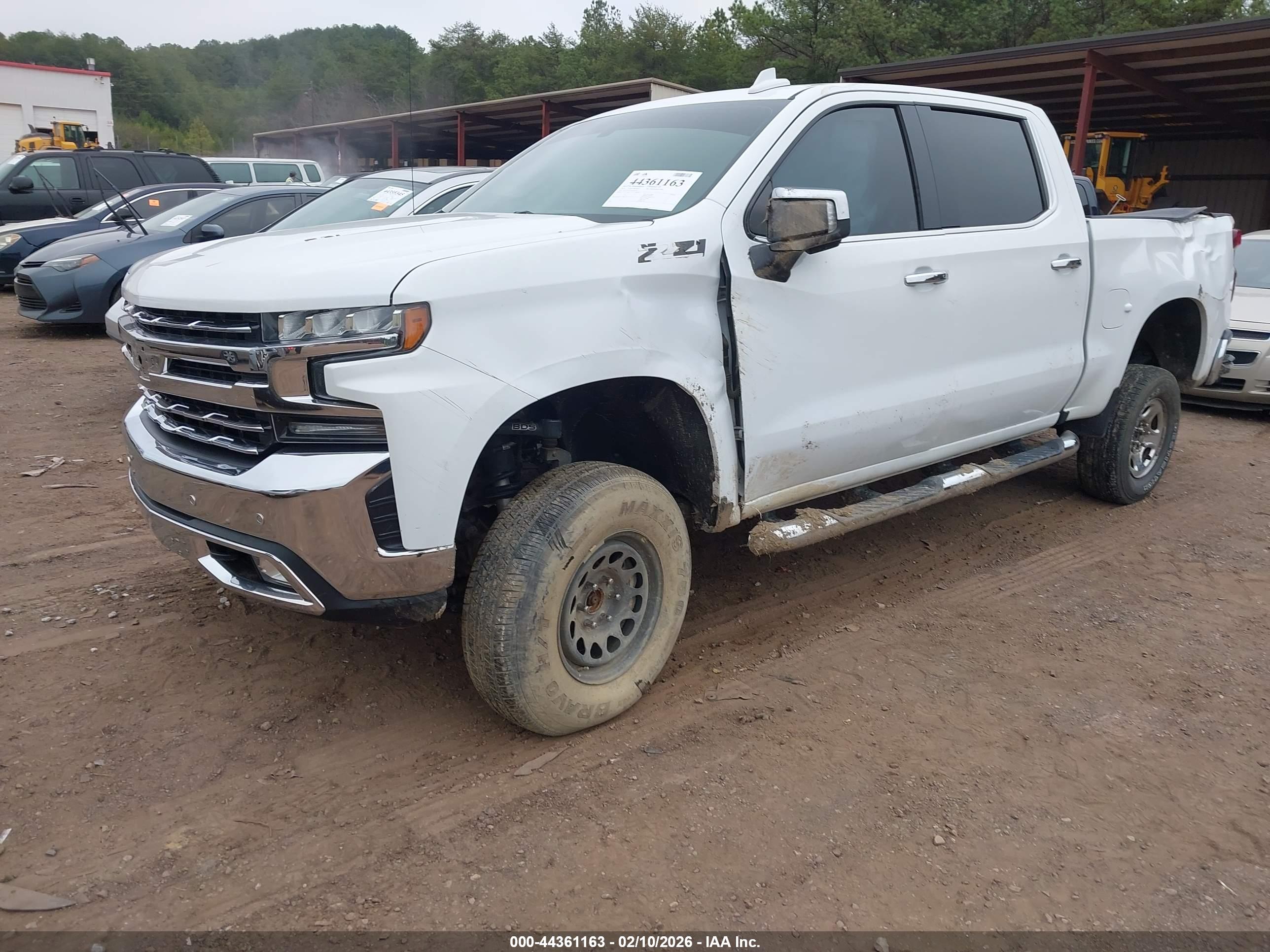 CHEVROLET SILVERADO image 2