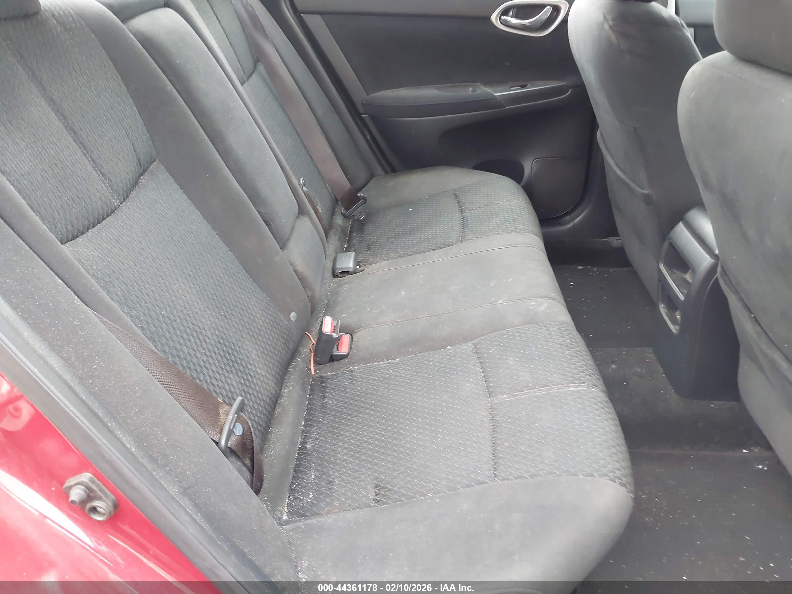 NISSAN SENTRA image 8