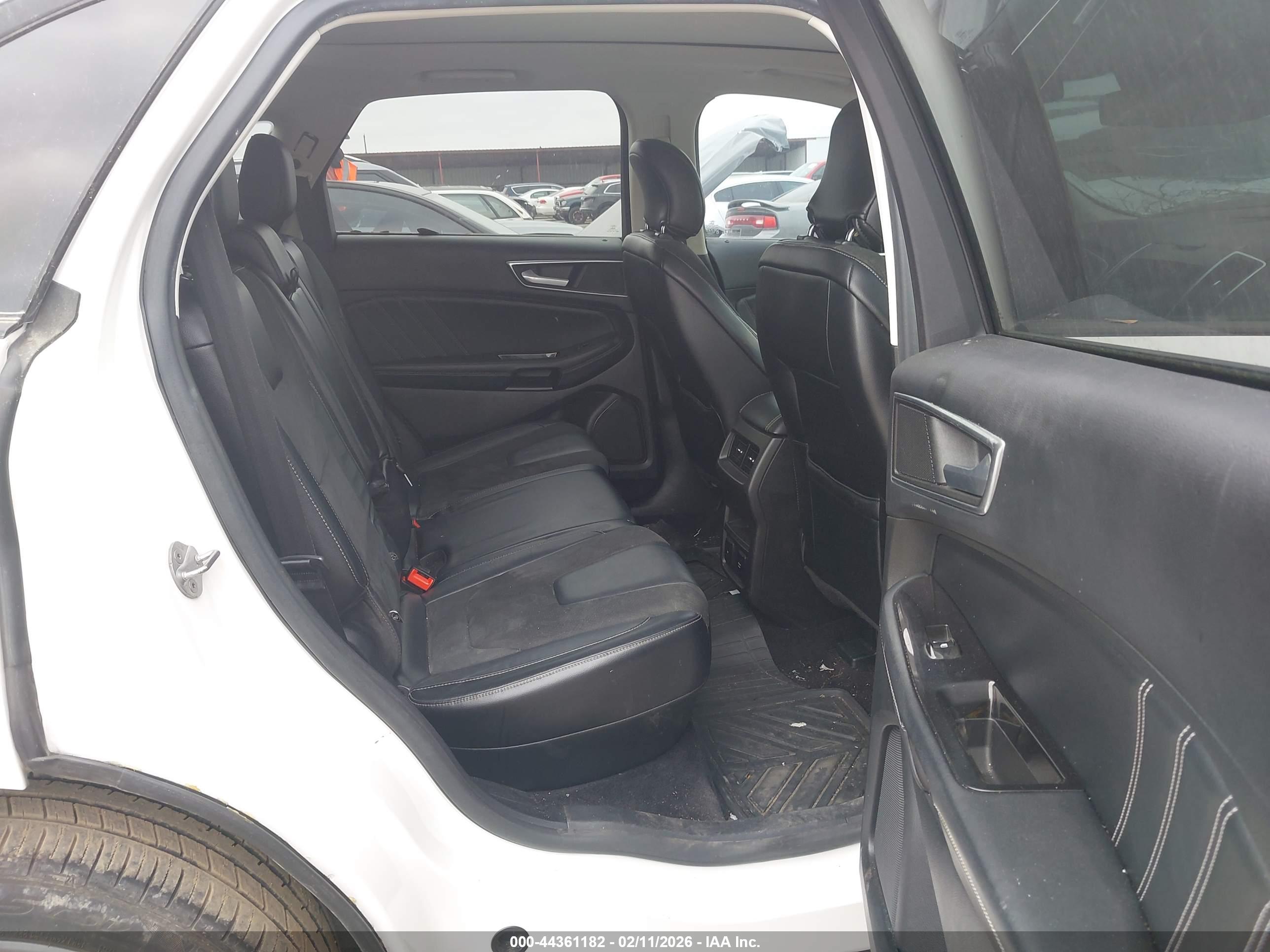 FORD EDGE image 8