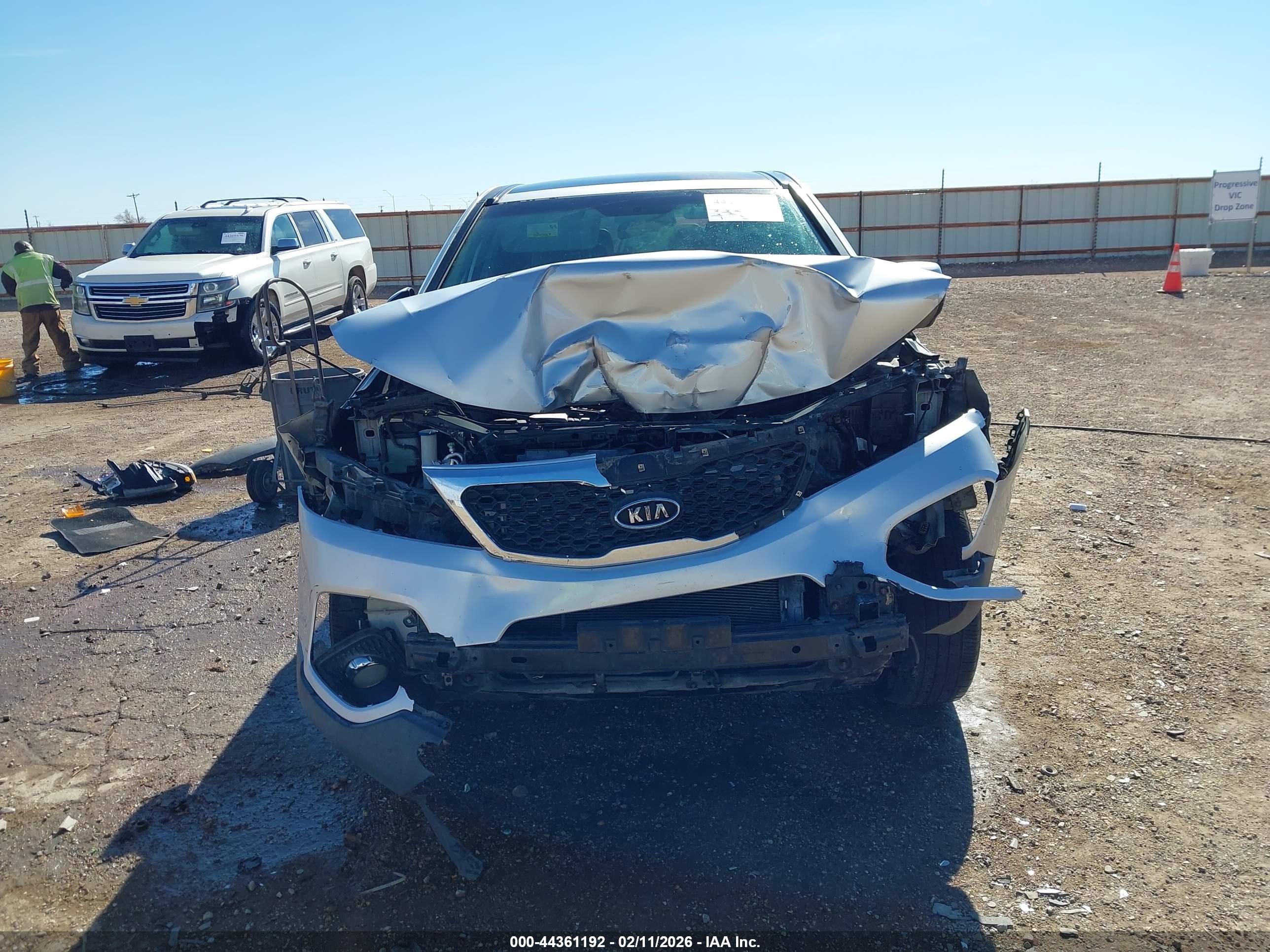 KIA SORENTO image 6
