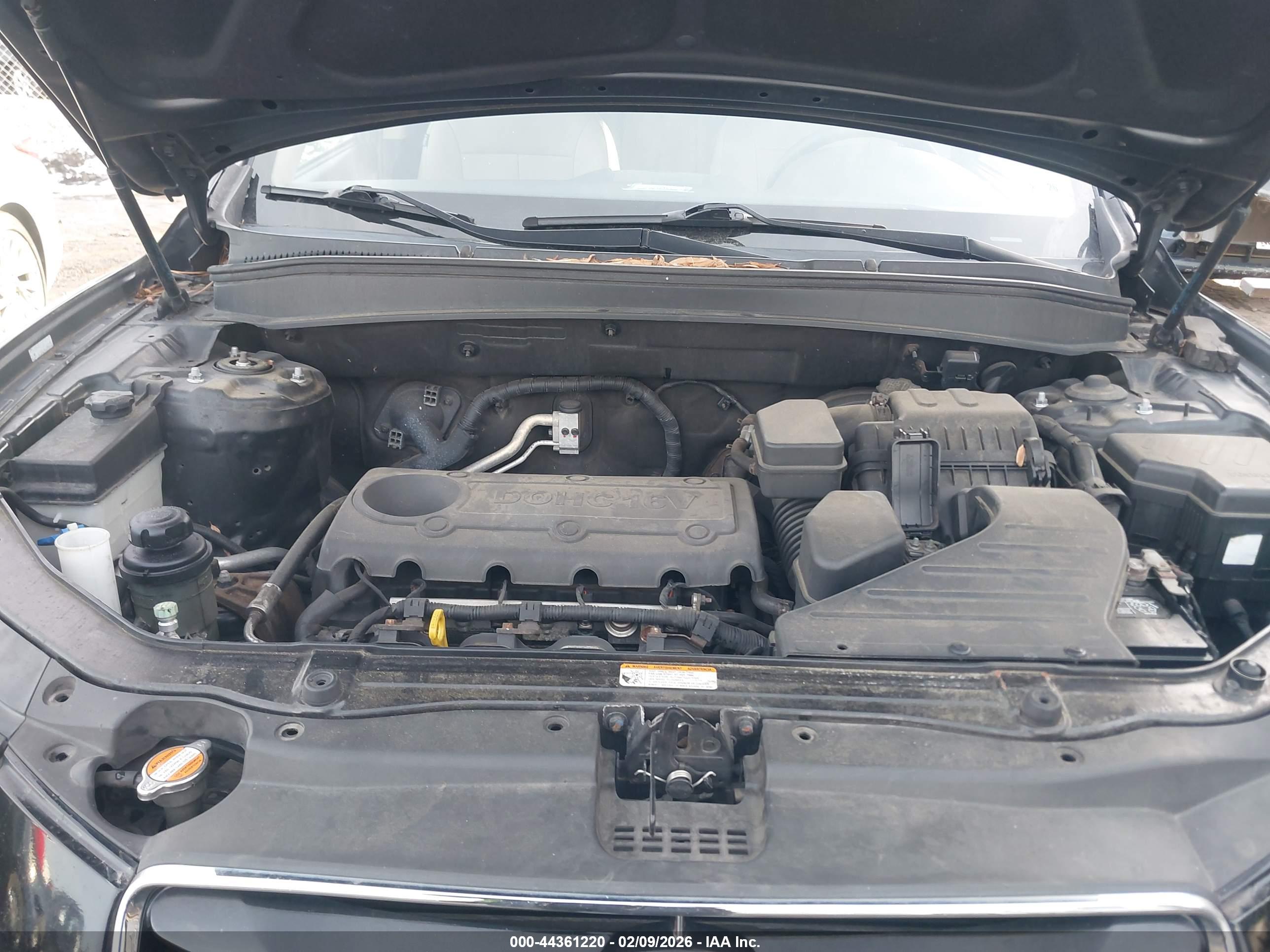 HYUNDAI SANTA image 10