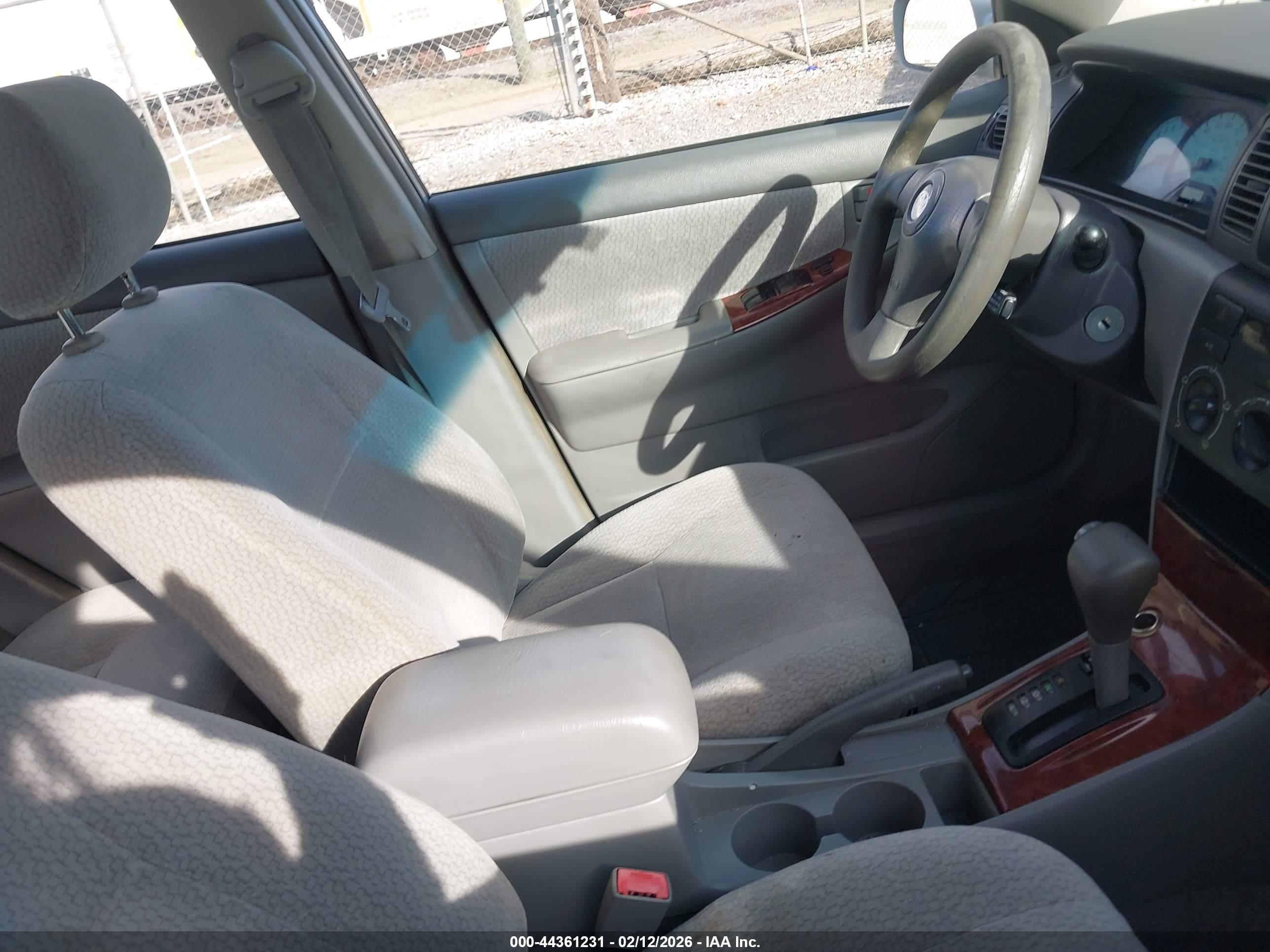 TOYOTA COROLLA image 5
