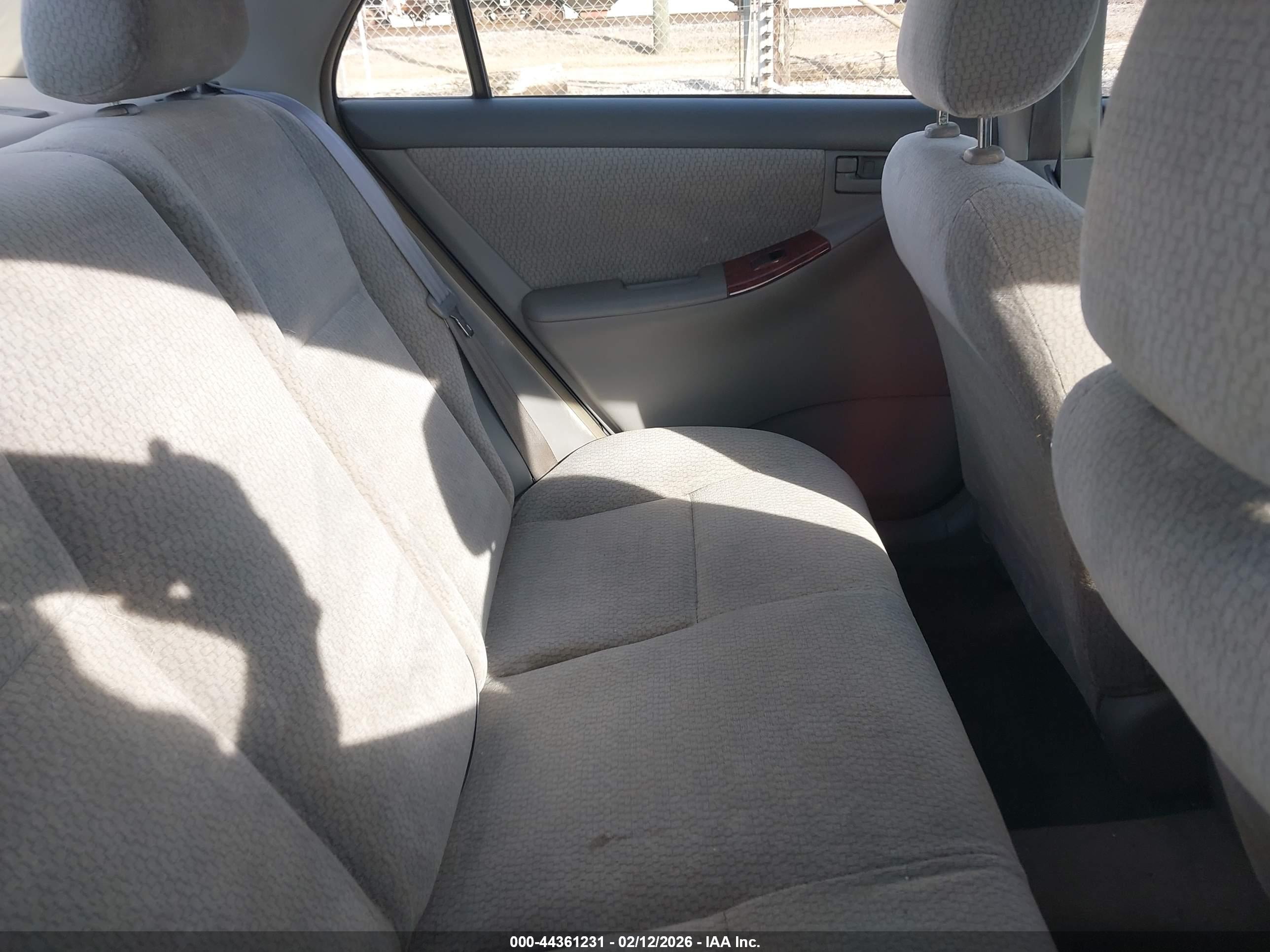 TOYOTA COROLLA image 8