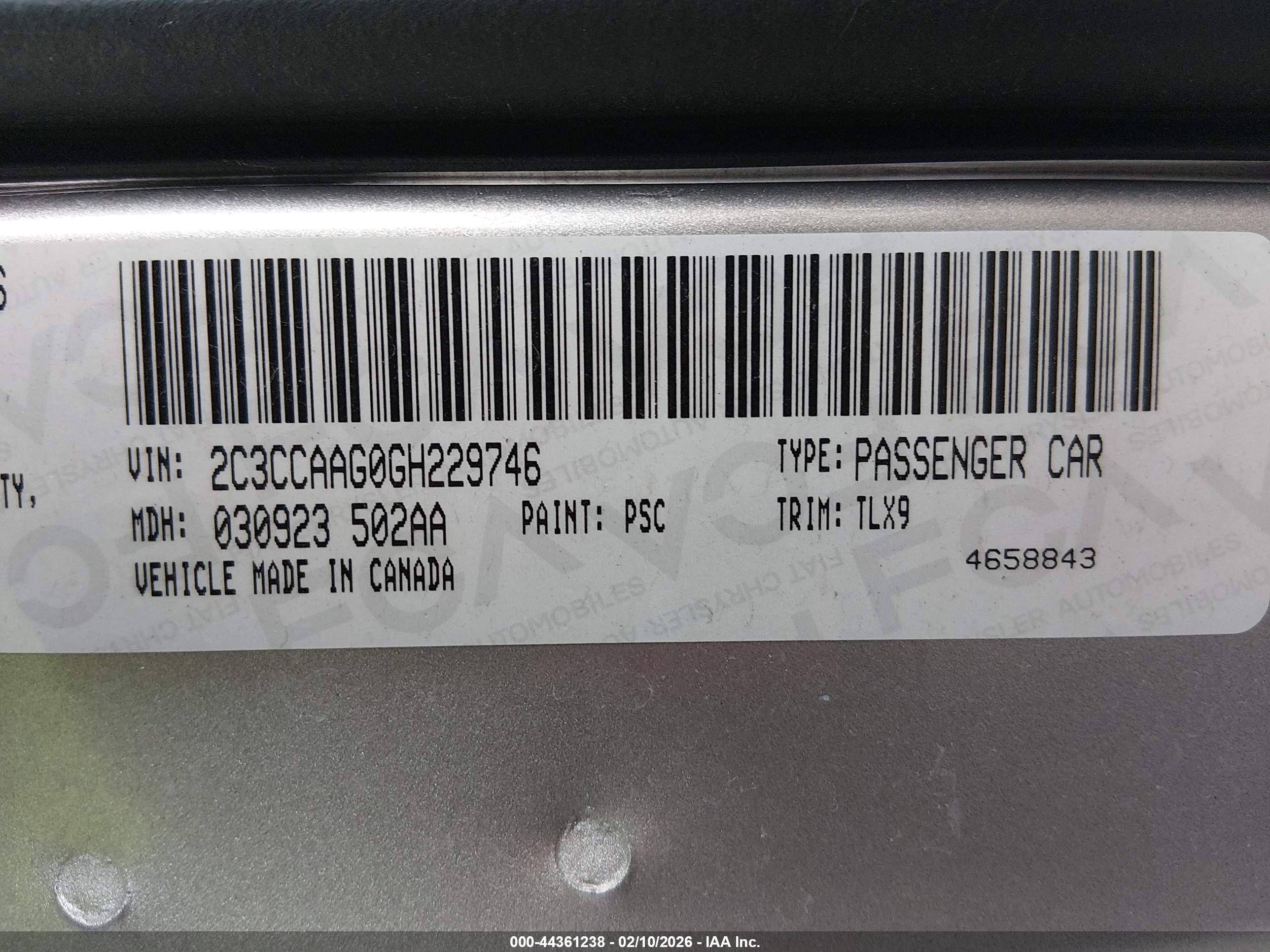 CHRYSLER 300 image 9