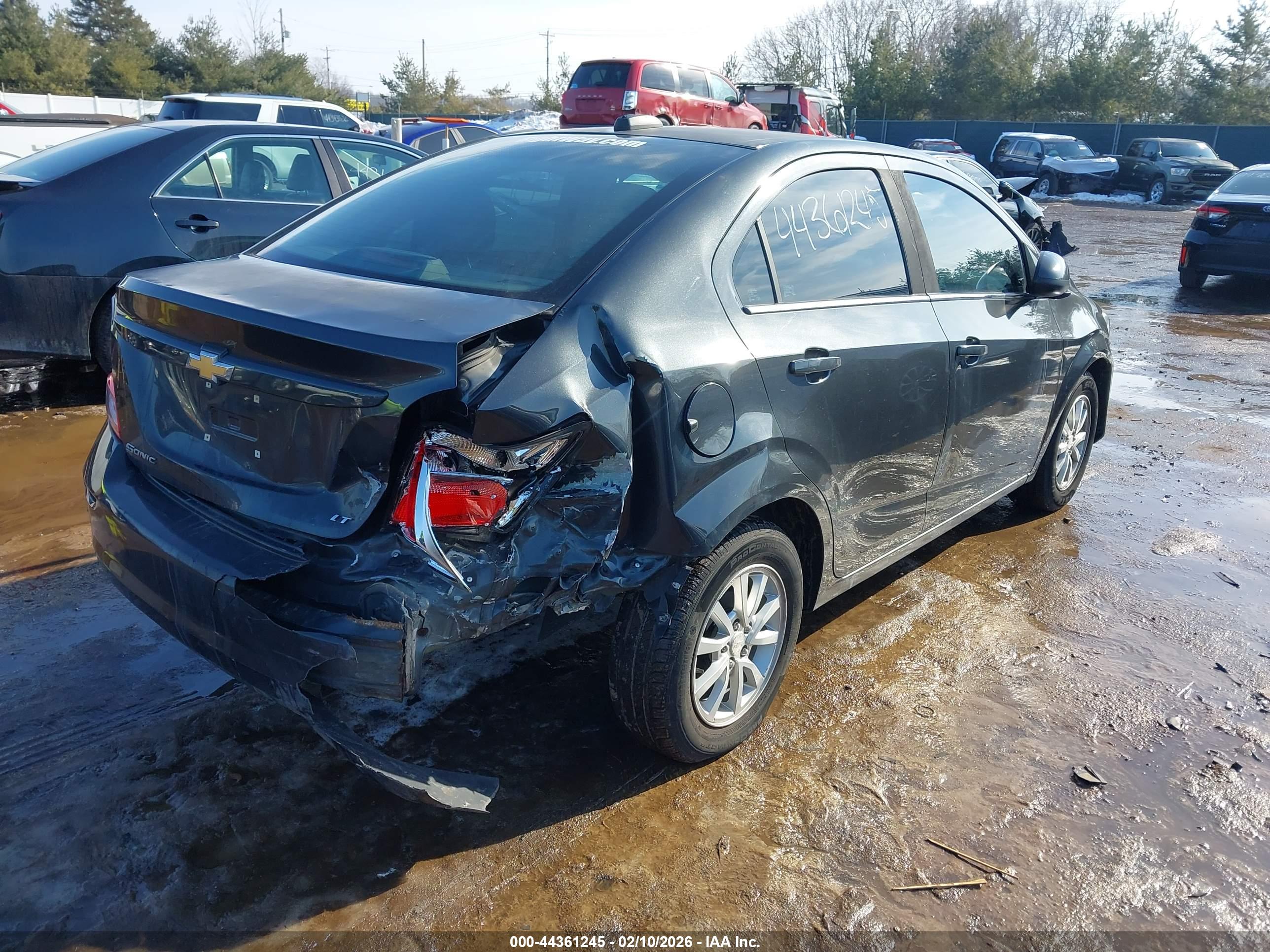 CHEVROLET SONIC image 4