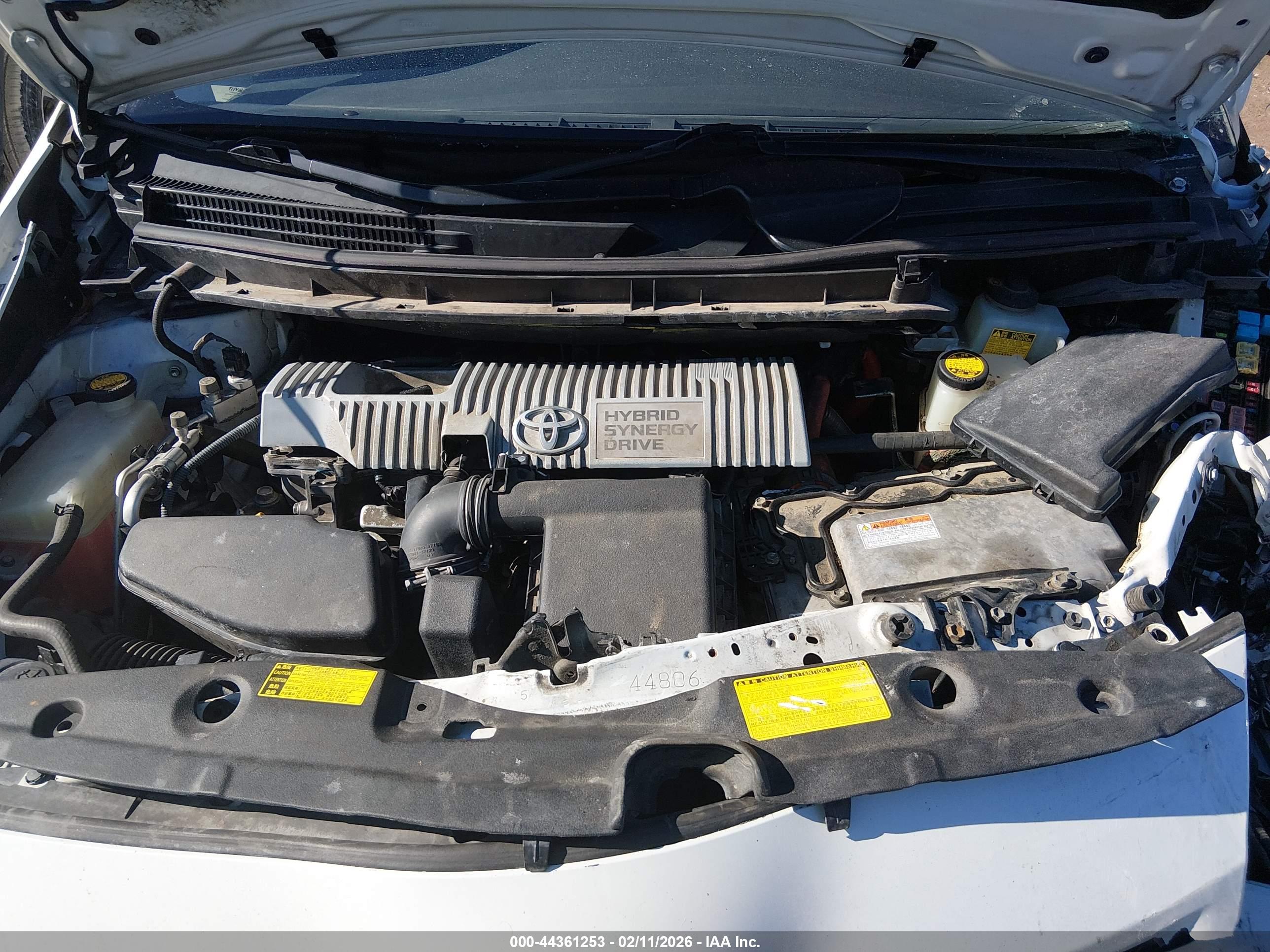 TOYOTA PRIUS image 10