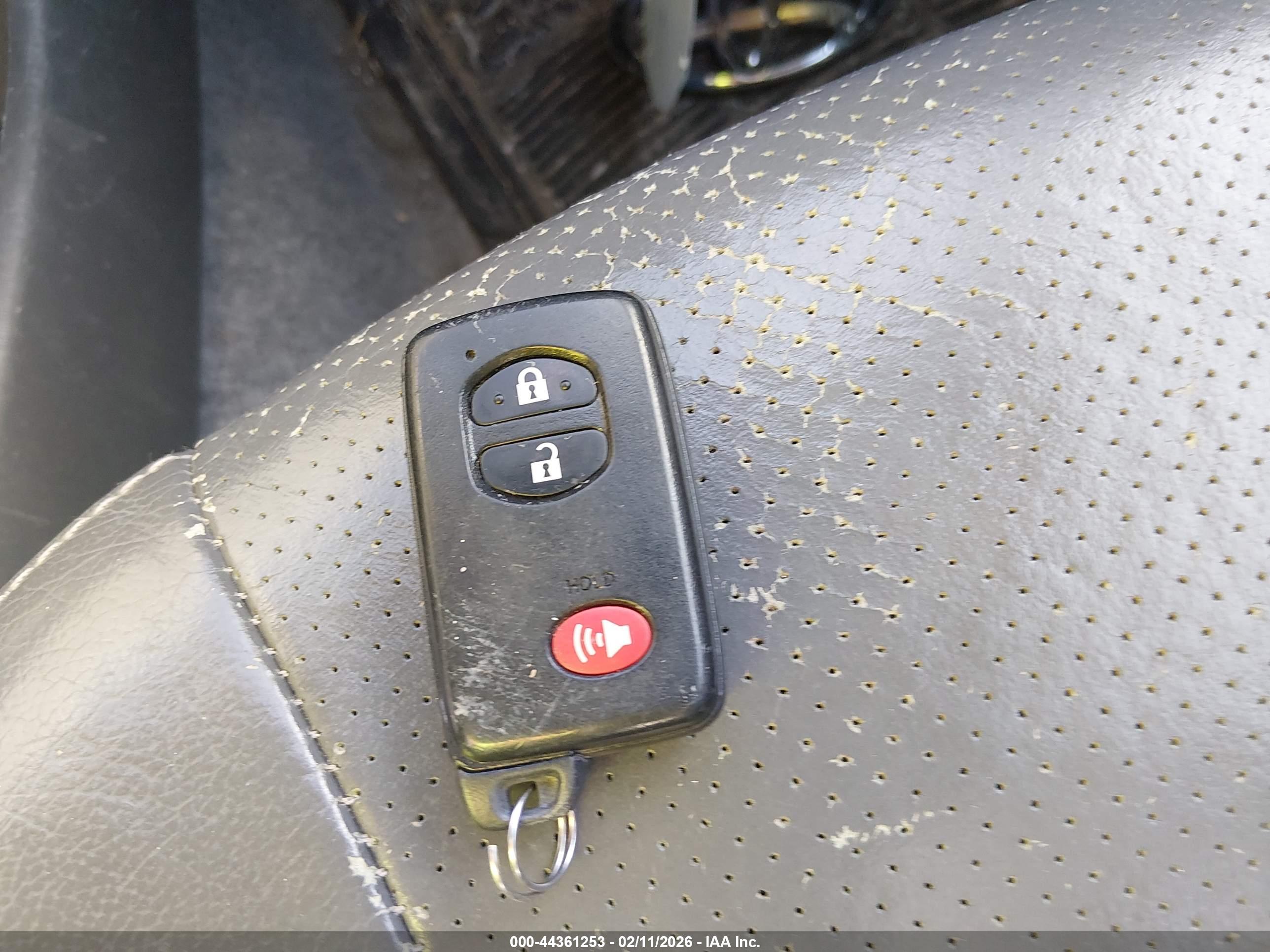 TOYOTA PRIUS image 11