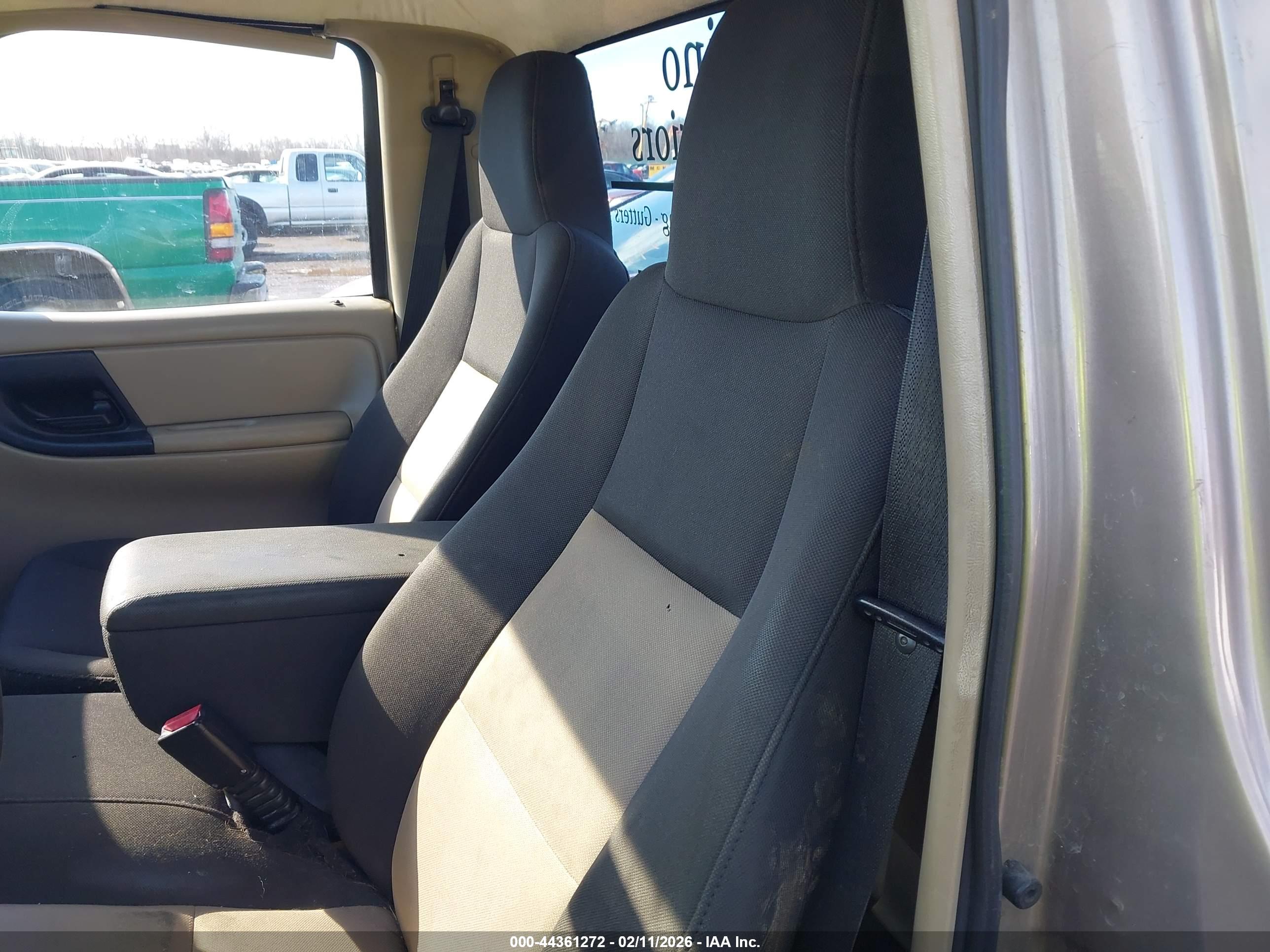 FORD RANGER image 8