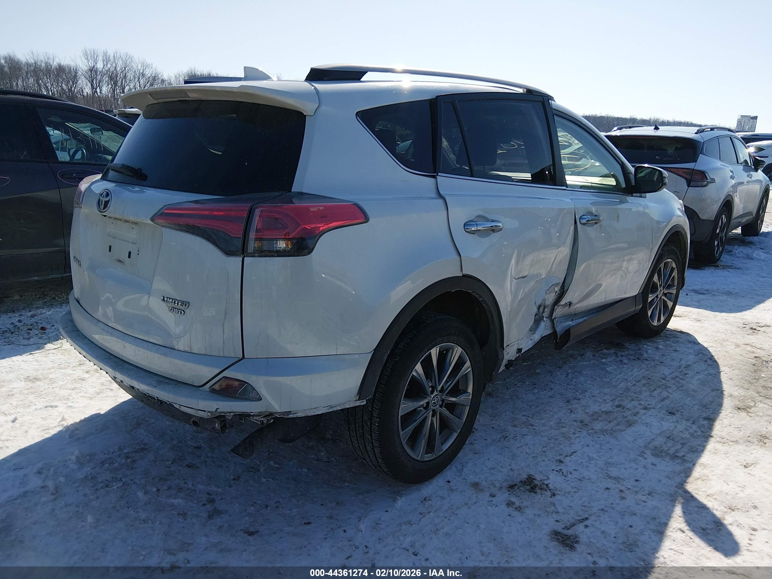 TOYOTA RAV4 image 4