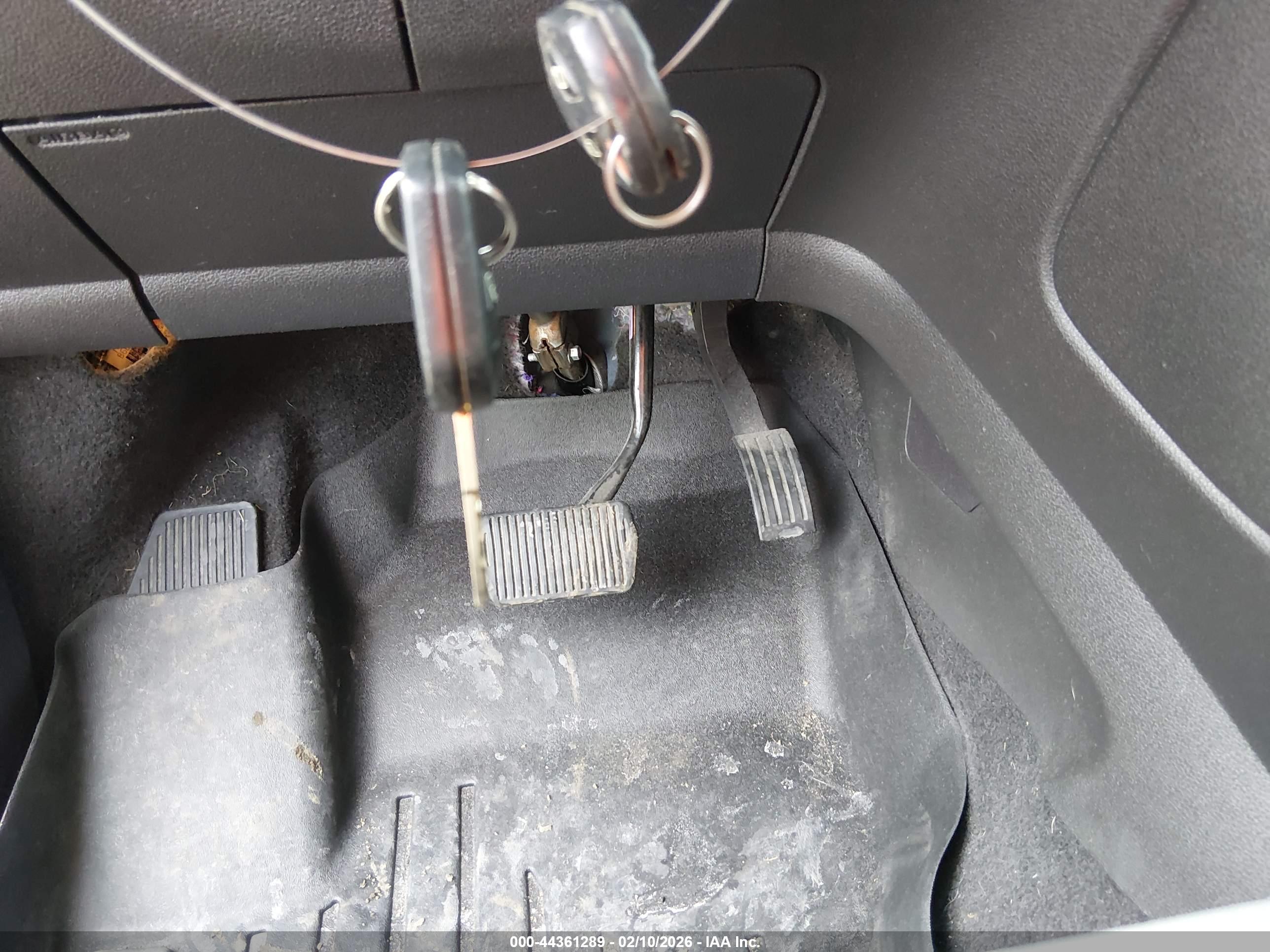 FORD ESCAPE image 11