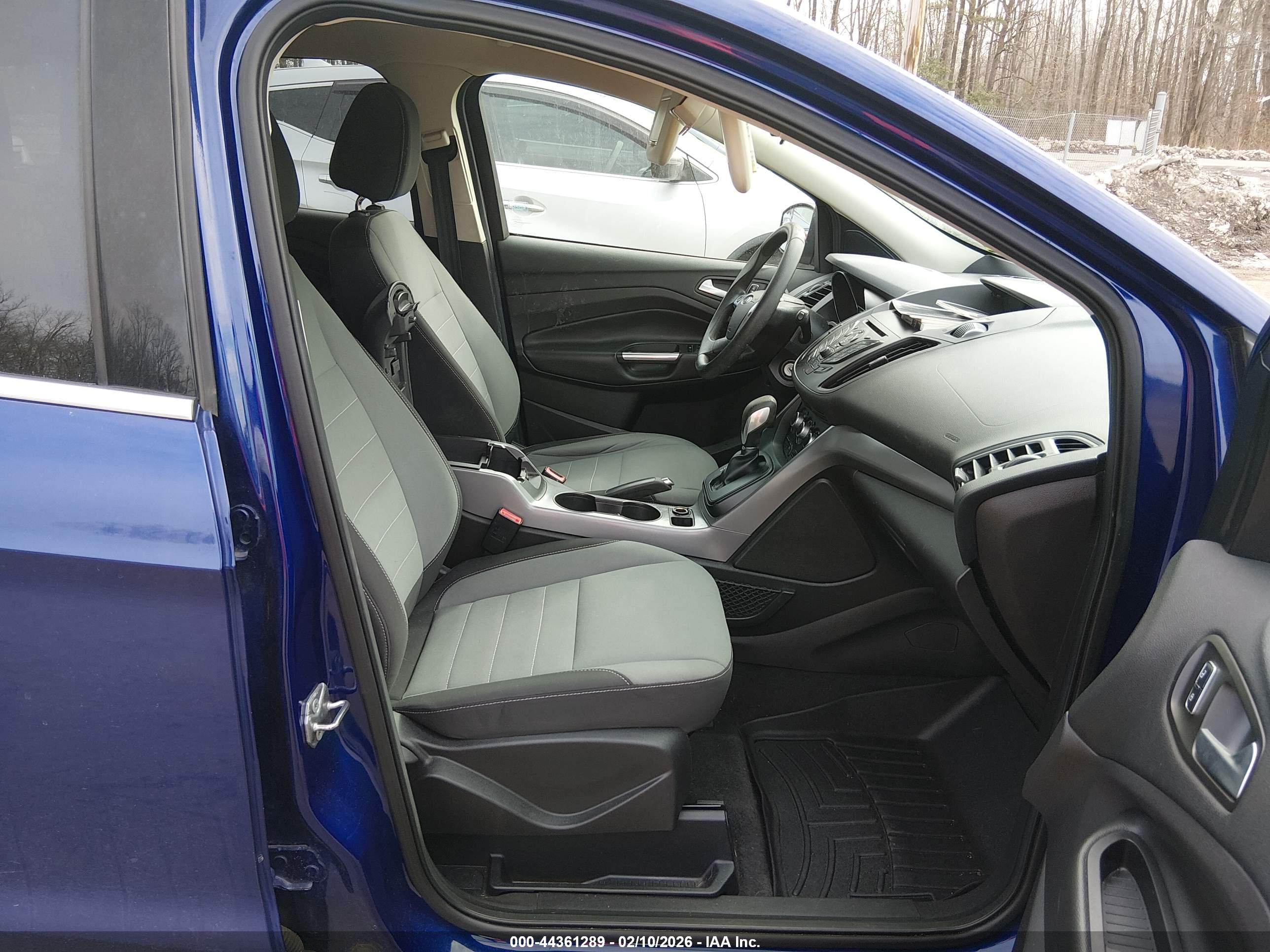 FORD ESCAPE image 5