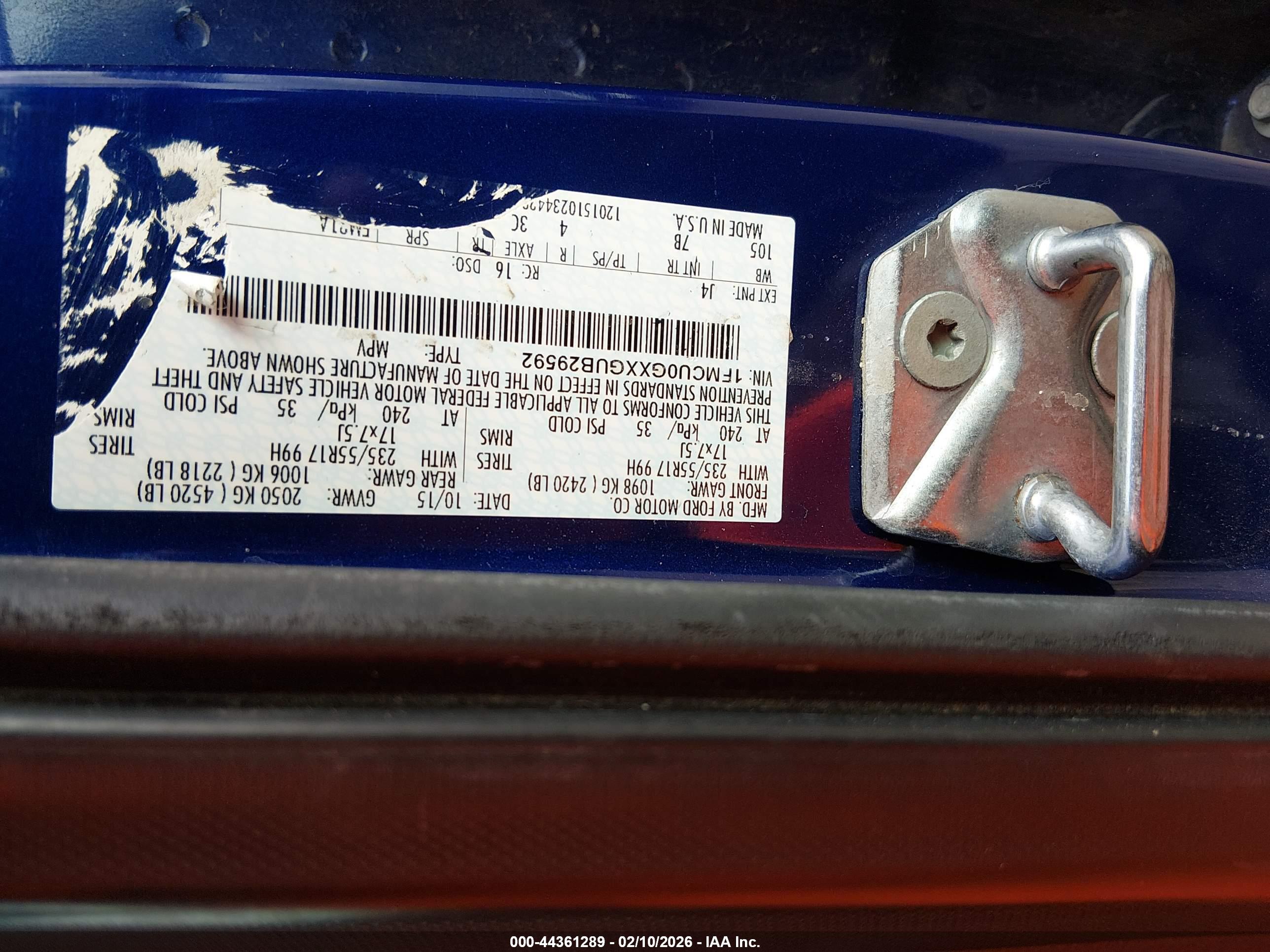 FORD ESCAPE image 9