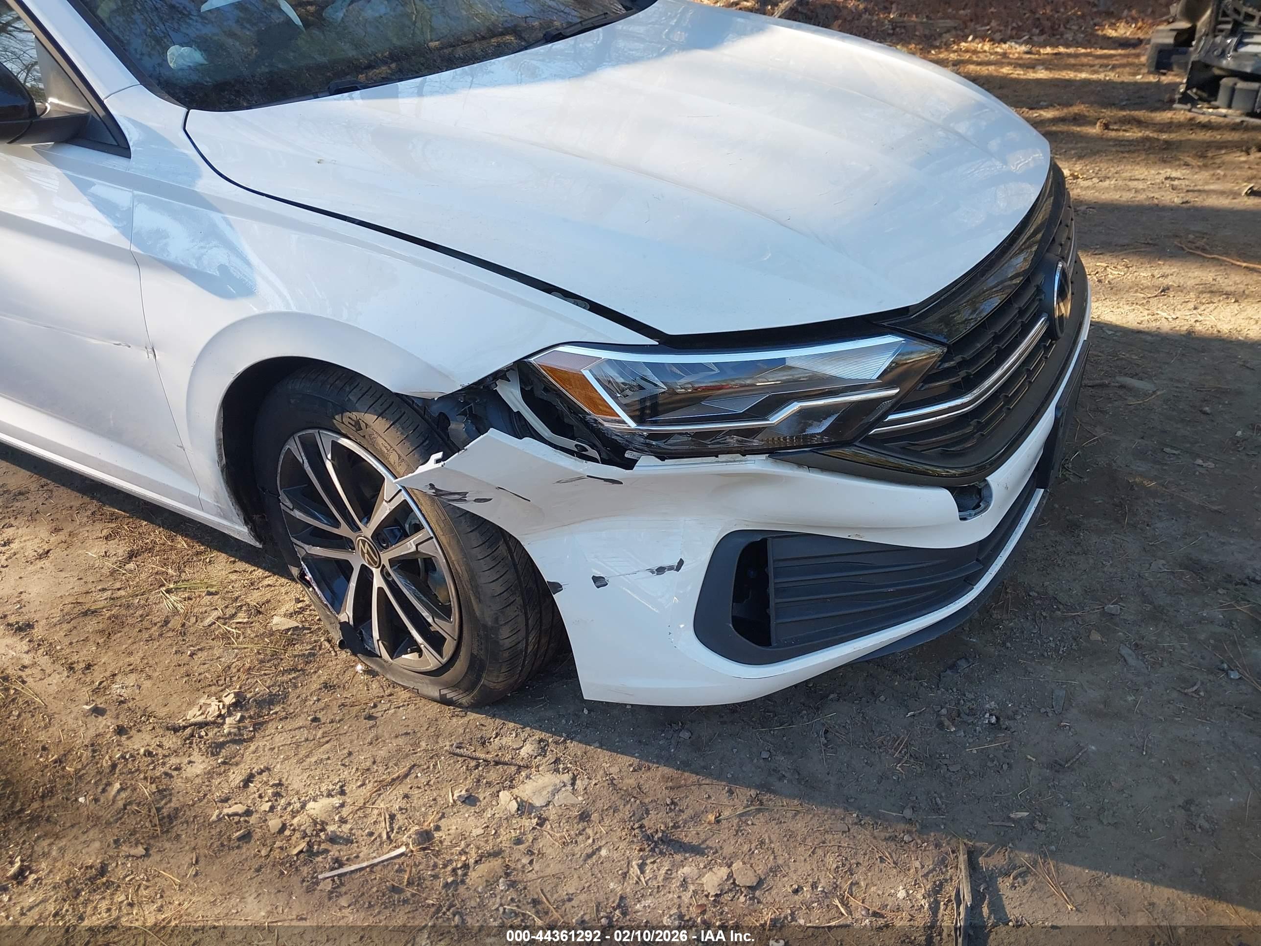 VOLKSWAGEN JETTA image 6