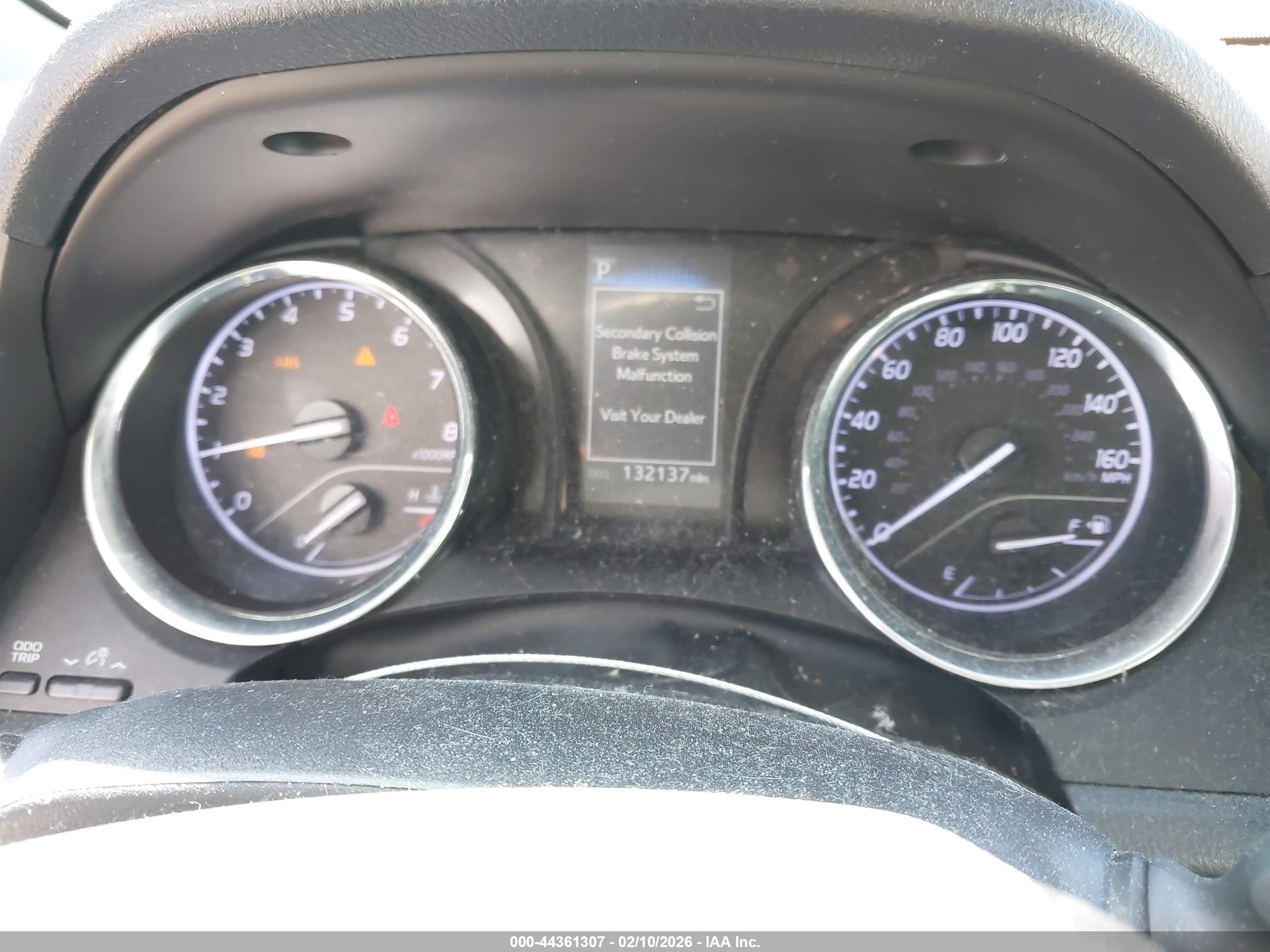 TOYOTA CAMRY image 7