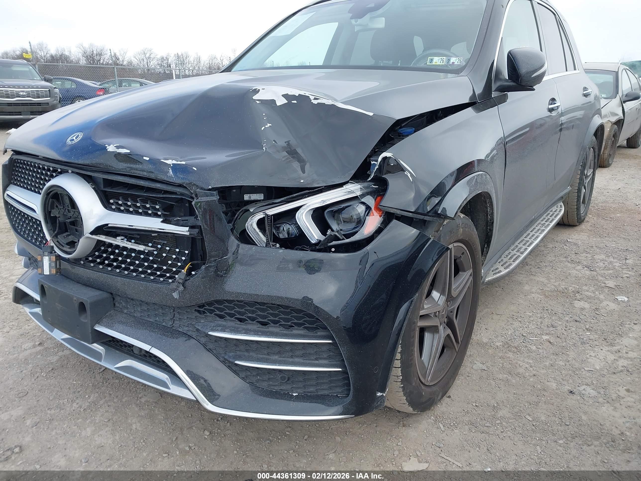MERCEDES-BENZ GLE image 6