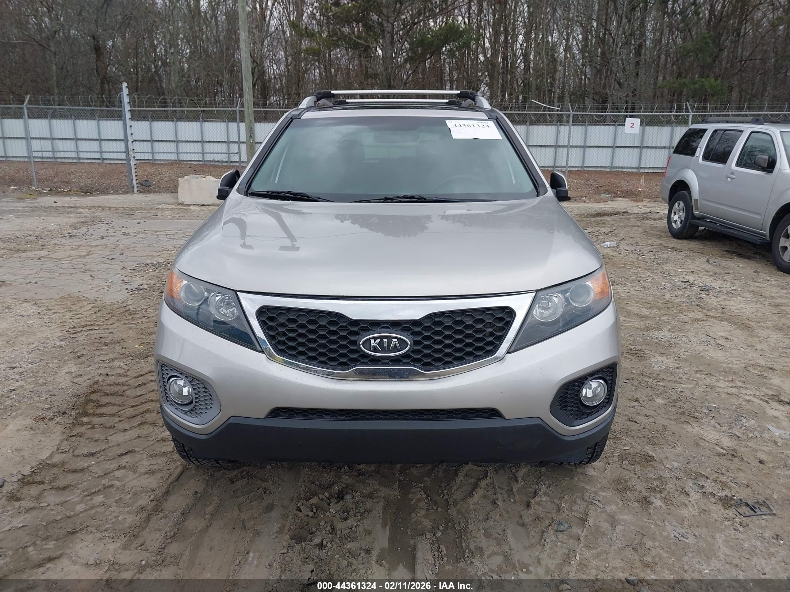 KIA SORENTO image 6