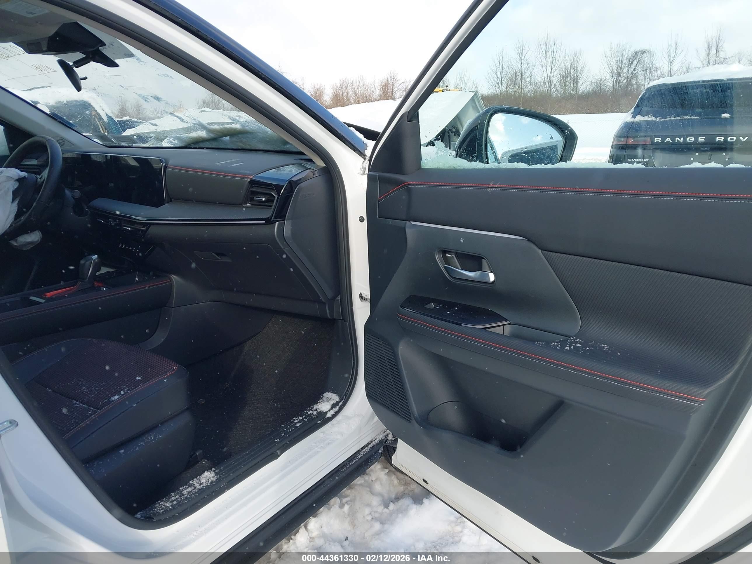 NISSAN KICKS image 5