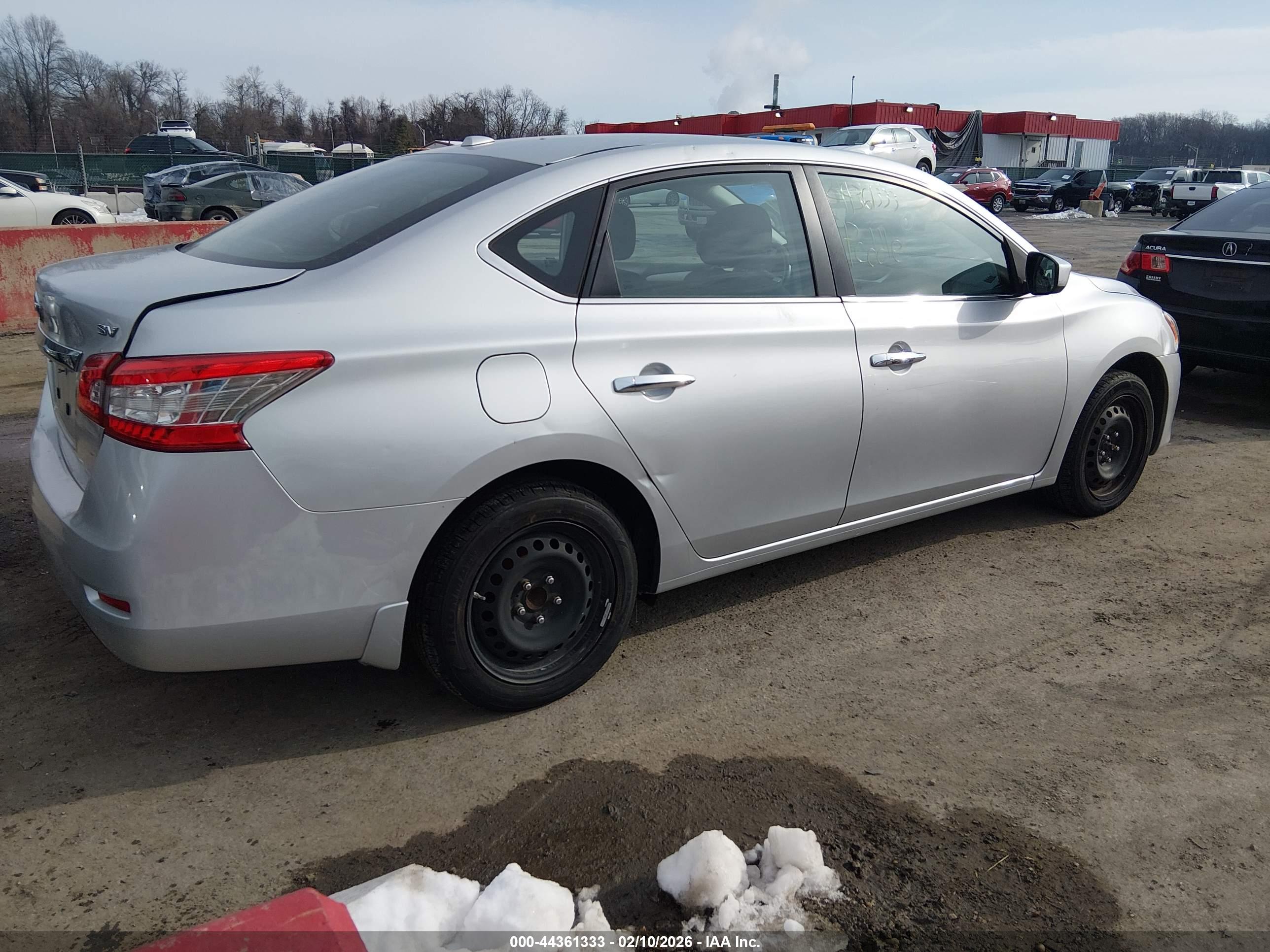NISSAN SENTRA image 4