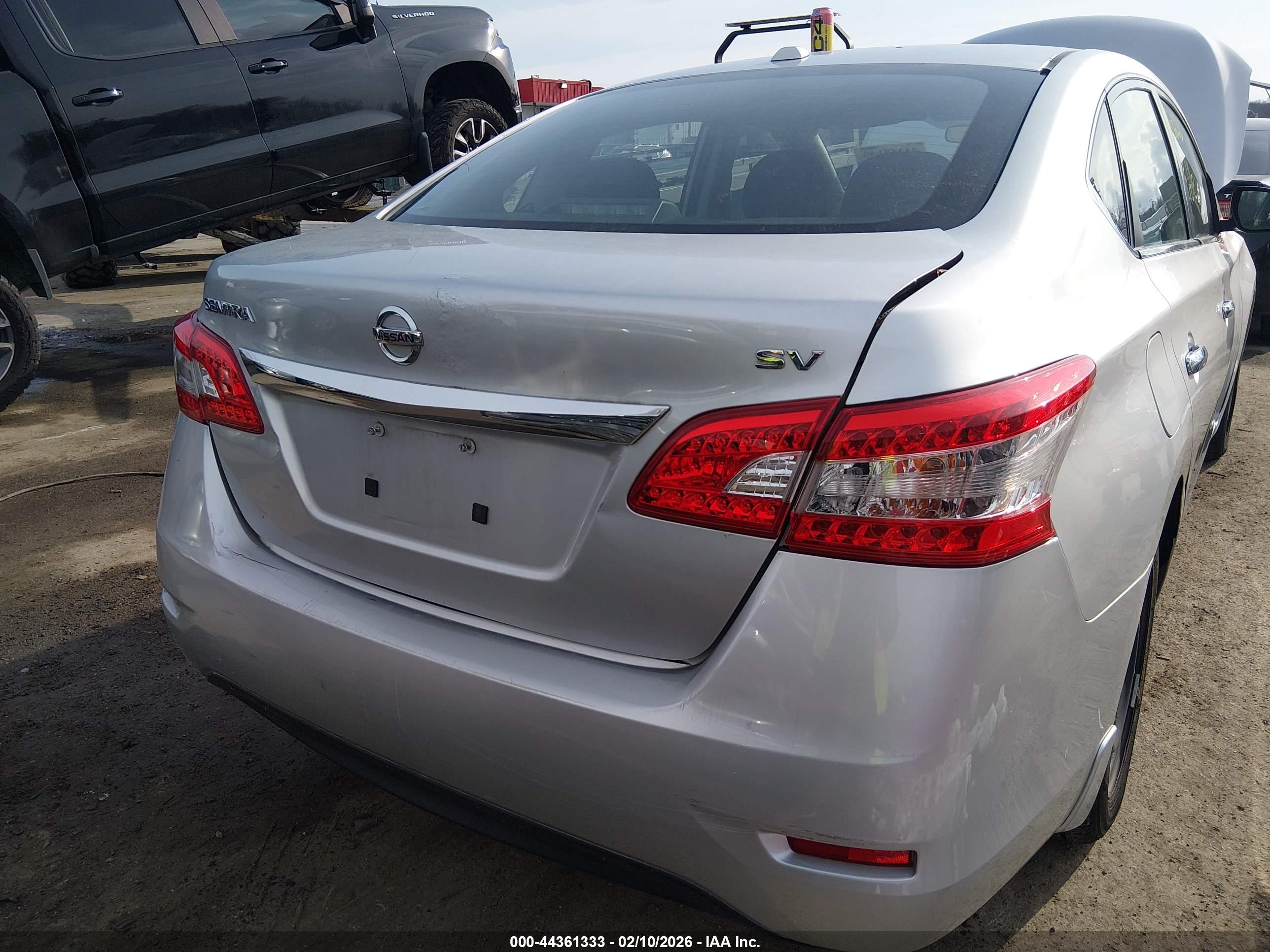 NISSAN SENTRA image 6