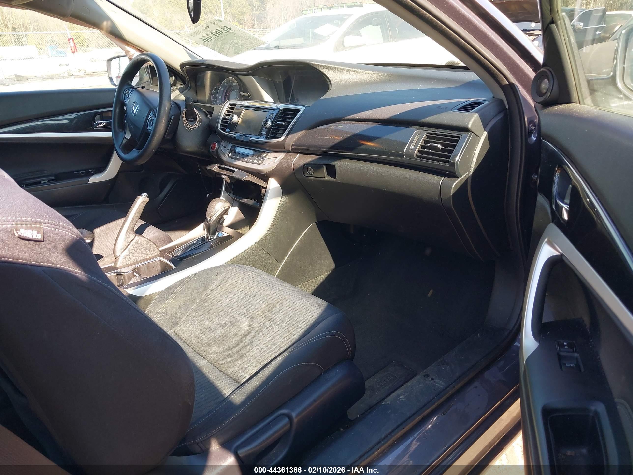 HONDA ACCORD image 5