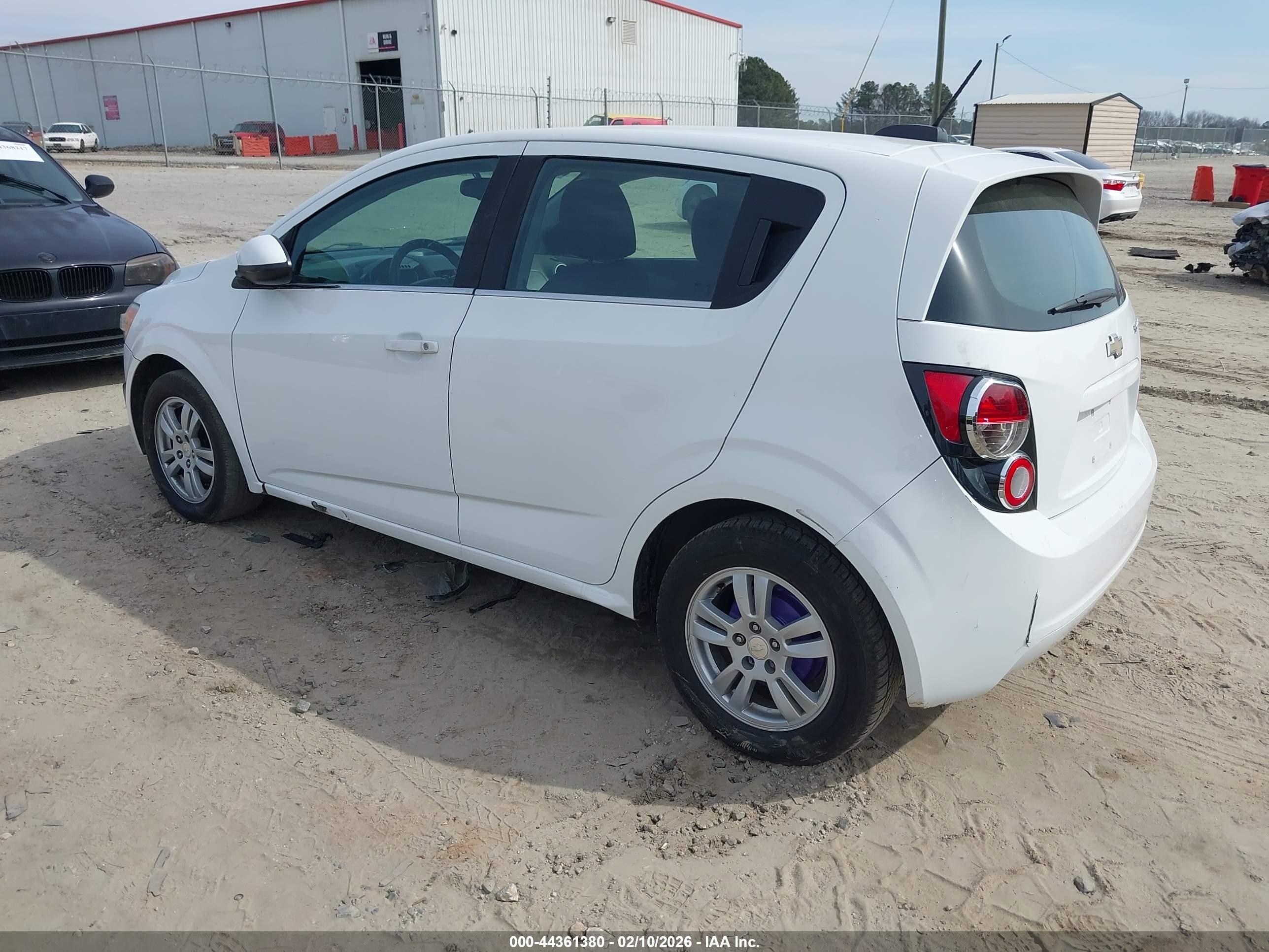 CHEVROLET SONIC image 3