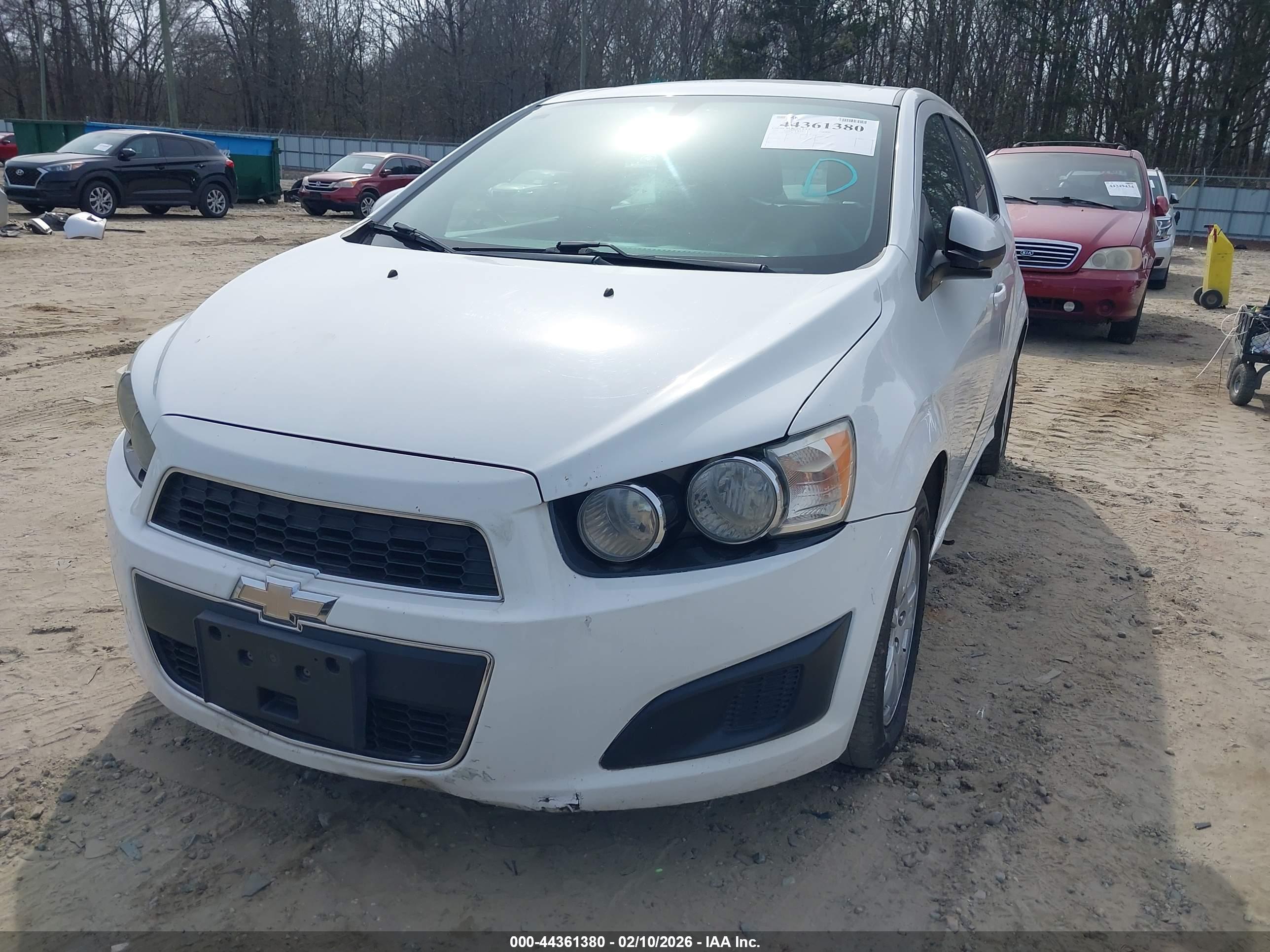 CHEVROLET SONIC image 6