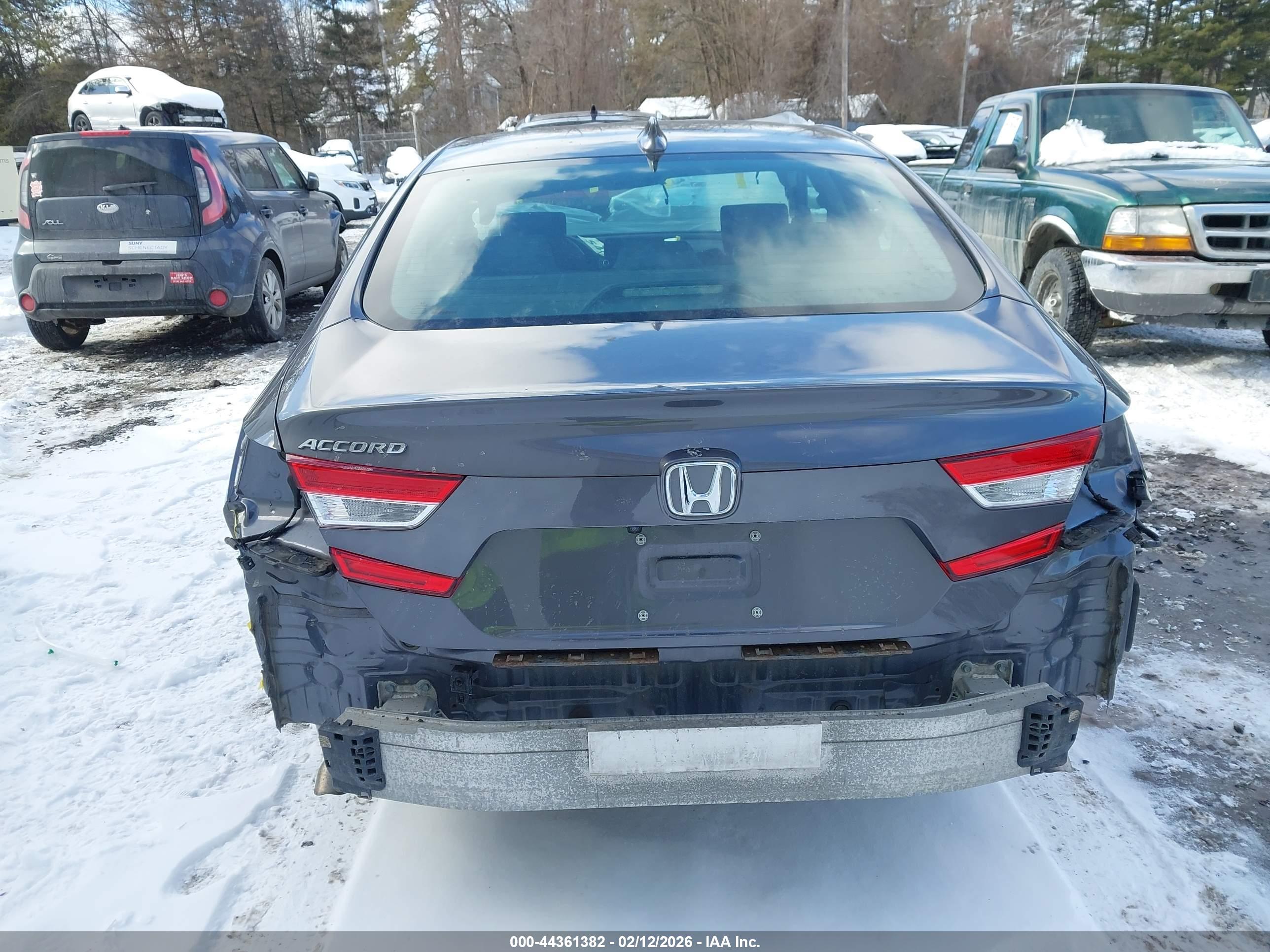 HONDA ACCORD image 6
