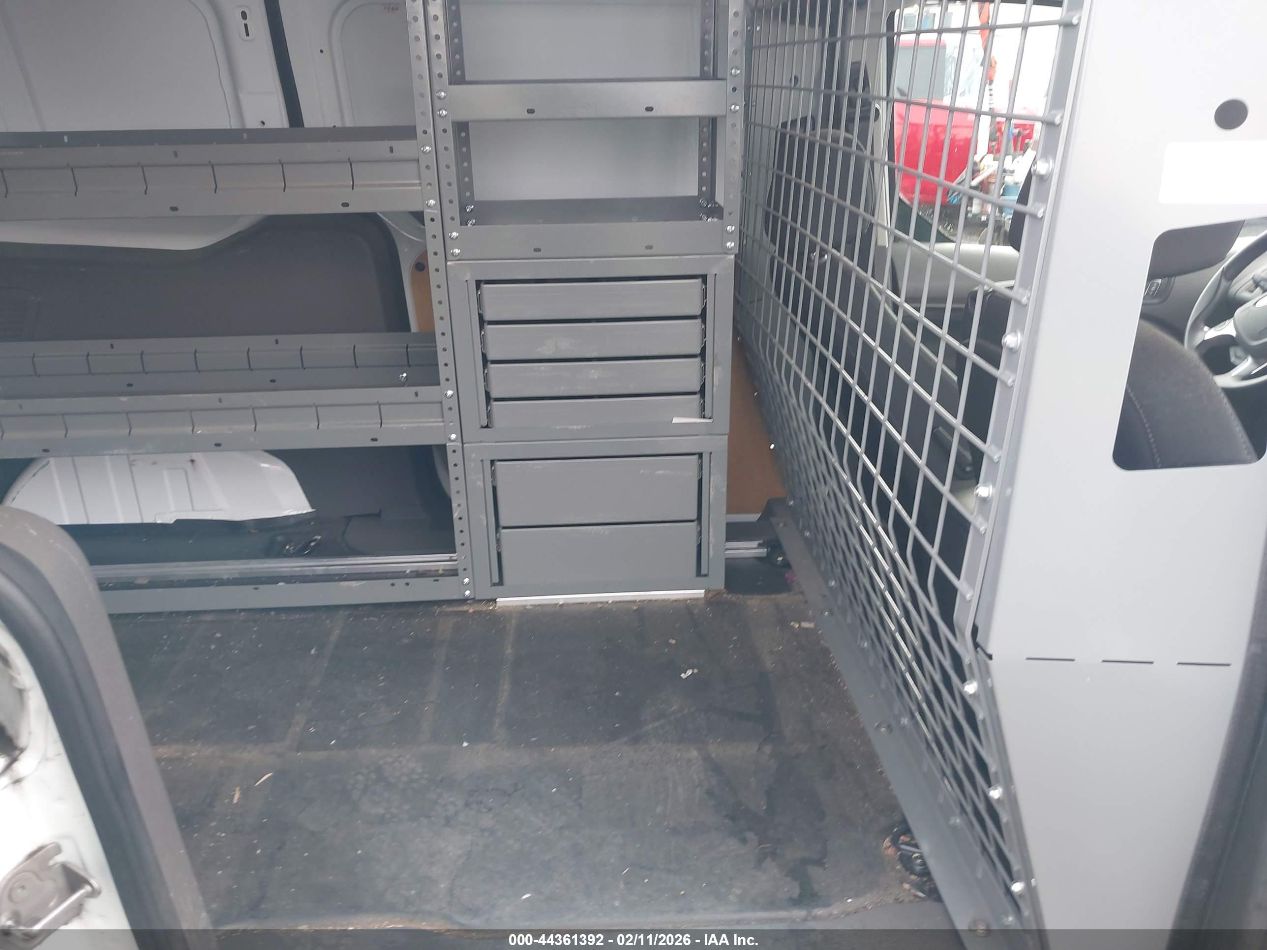 FORD TRANSIT image 8