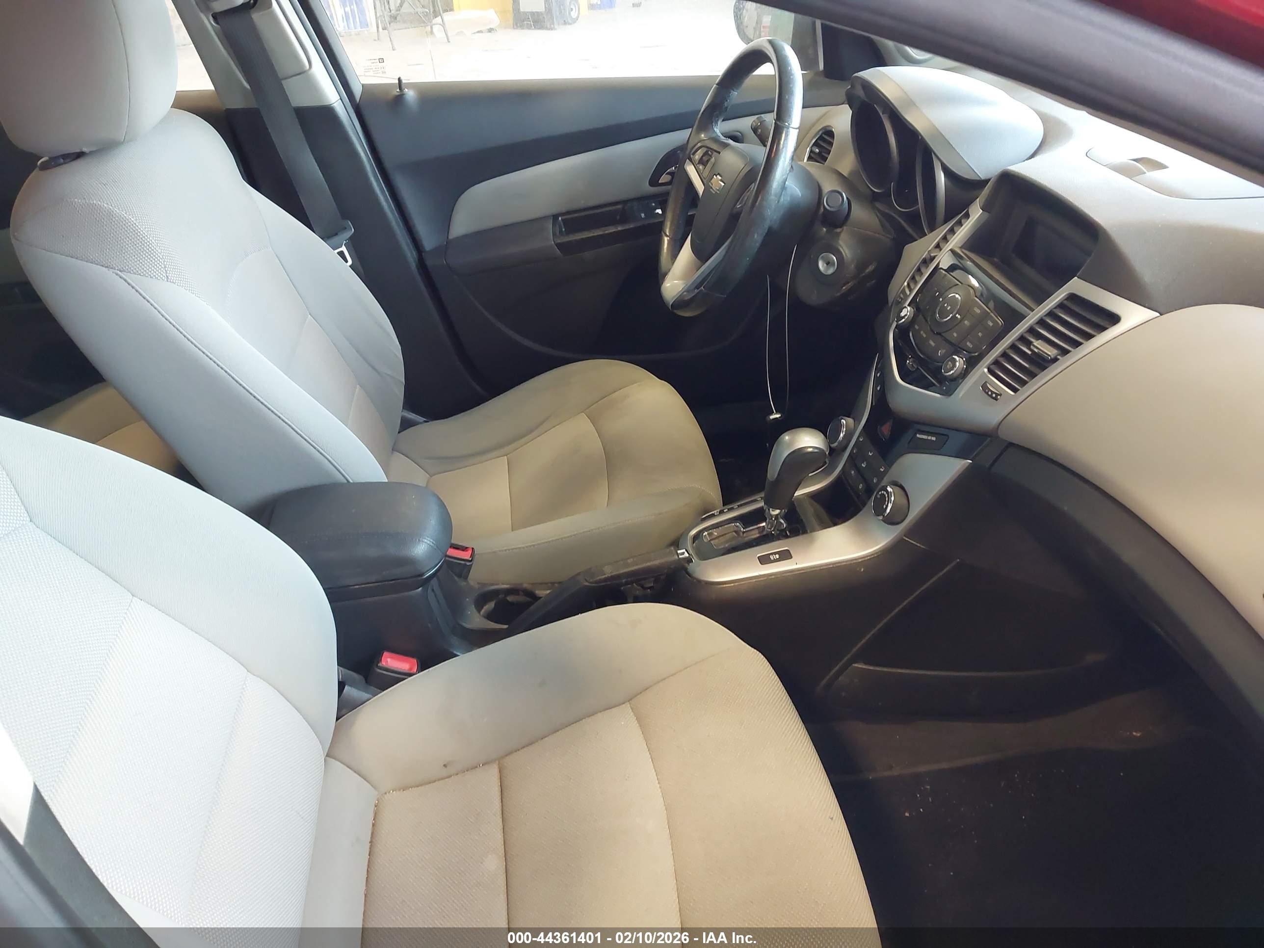 CHEVROLET CRUZE image 5